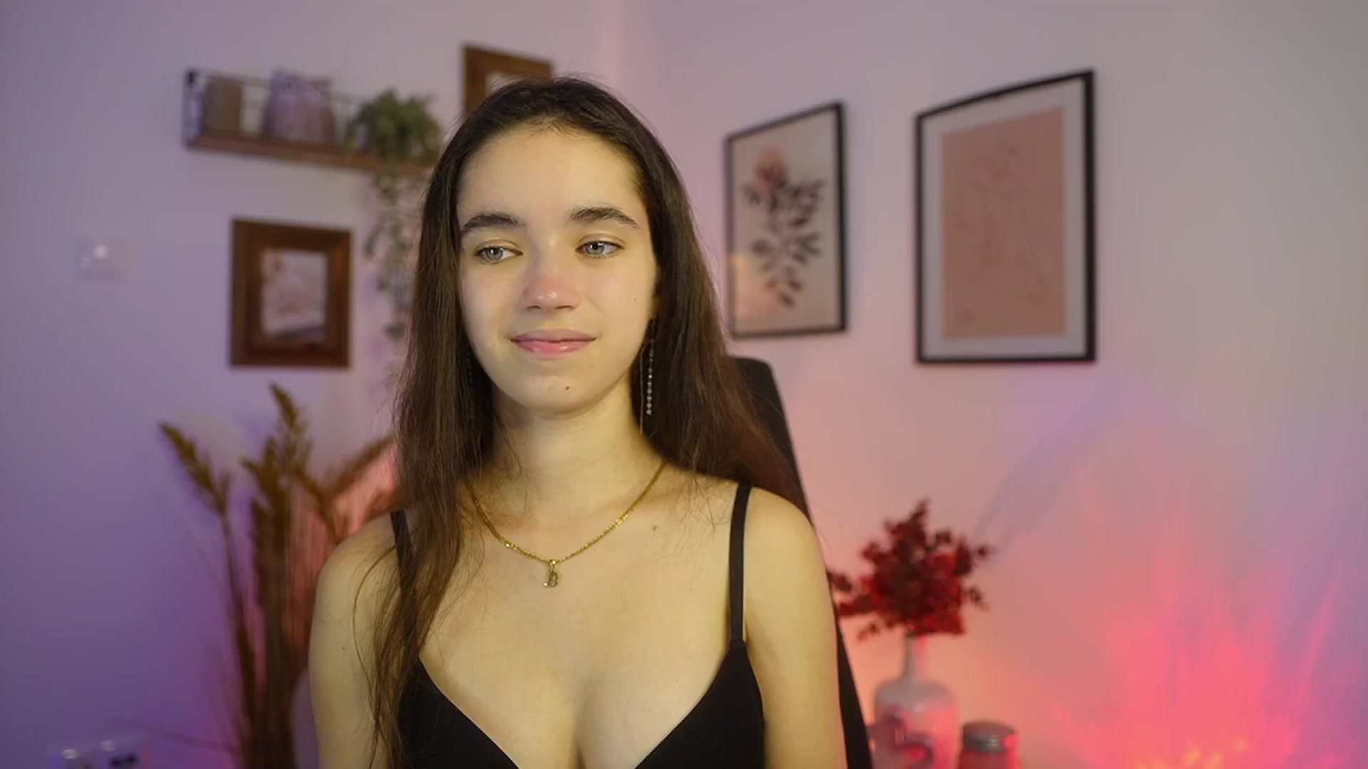 Gallery image thumbnail from Gia_Paige18's myfreecams stream on, 10/11/2025, 17:58 image 19 of 20