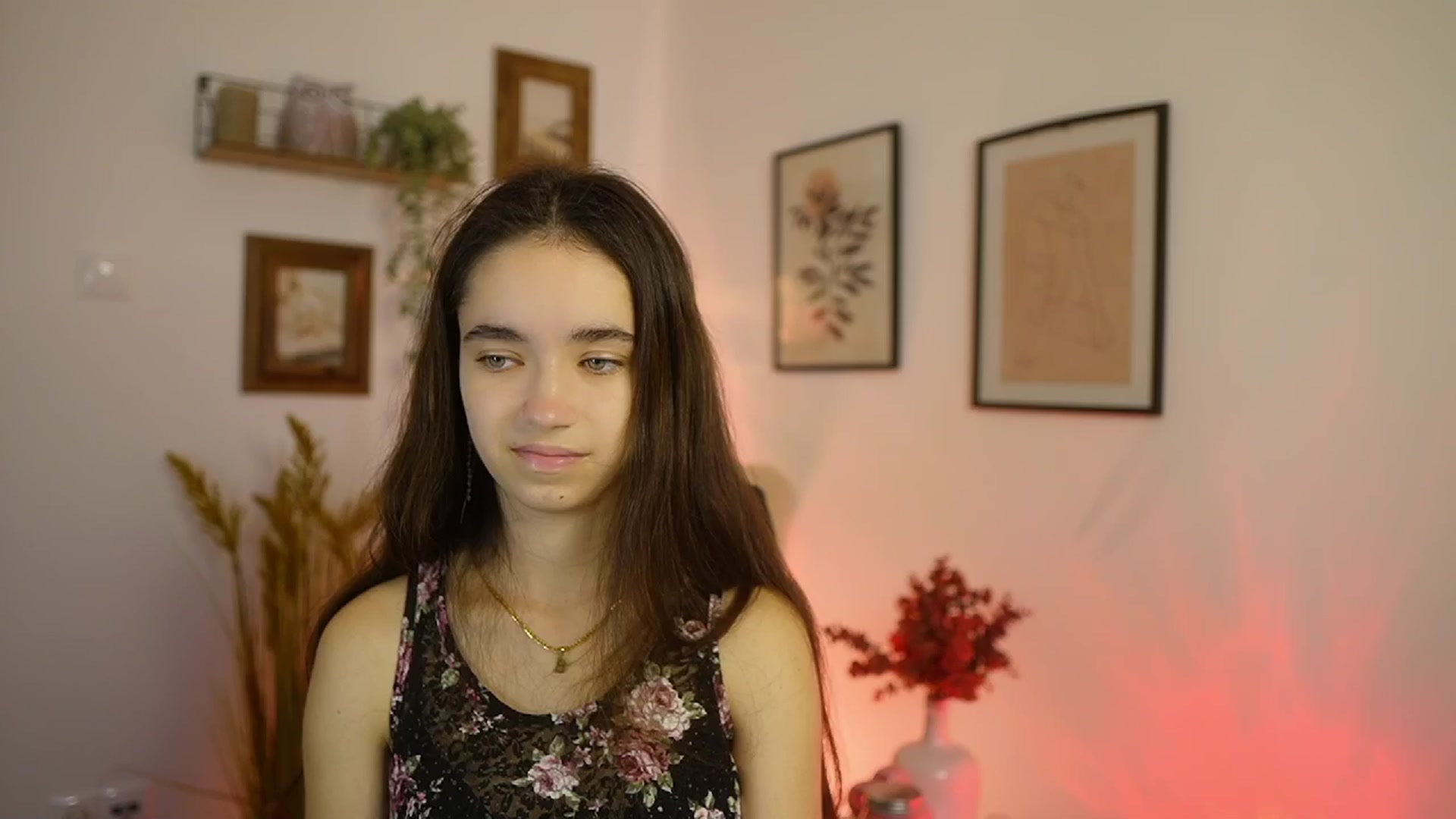 Gallery image thumbnail from Gia_Paige18's myfreecams stream on, 10/12/2025, 11:15 image 7 of 20