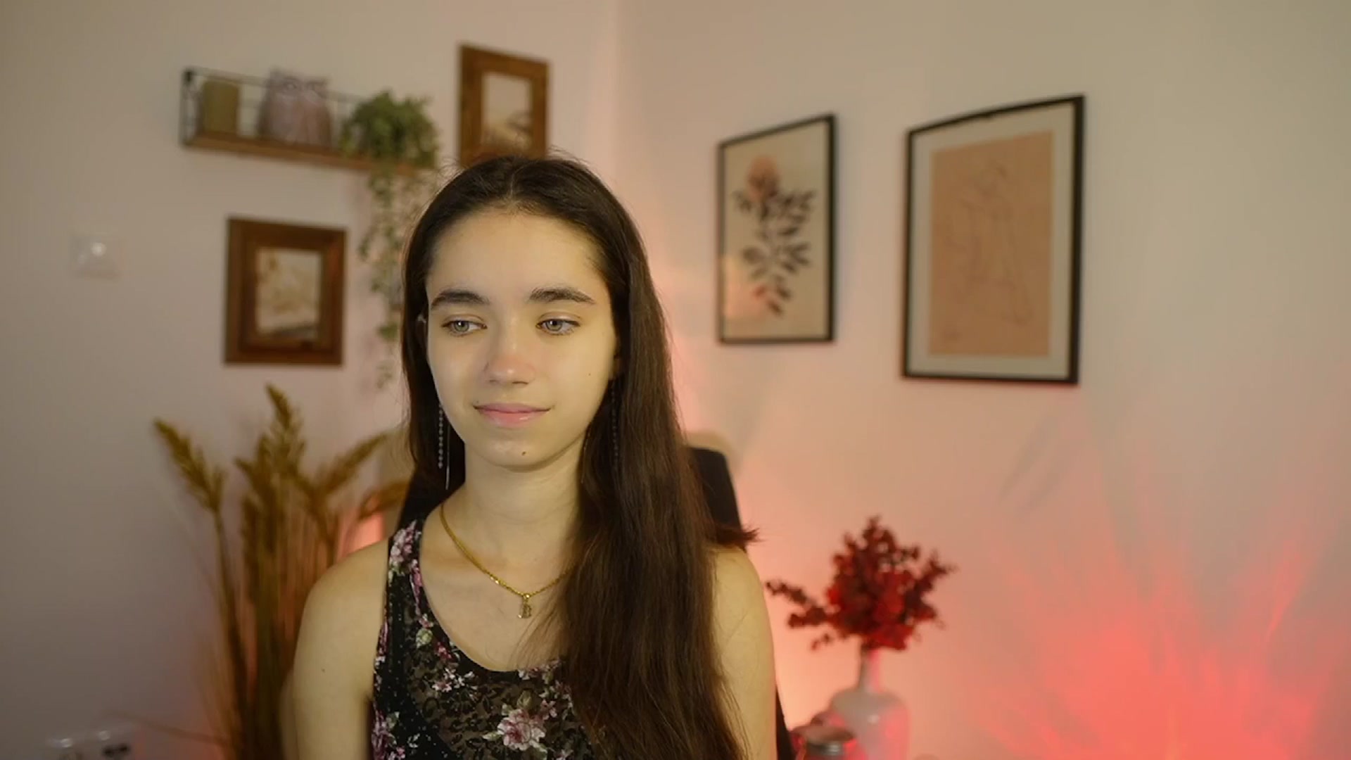 Gallery image thumbnail from Gia_Paige18's myfreecams stream on, 10/12/2025, 12:56 image 2 of 20