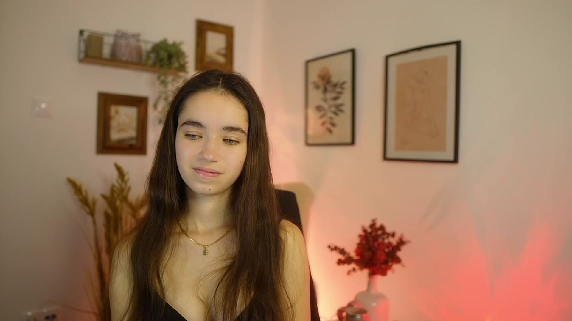 Gallery image thumbnail from Gia_Paige18's myfreecams stream on, 10/12/2025, 17:51 image 10 of 20