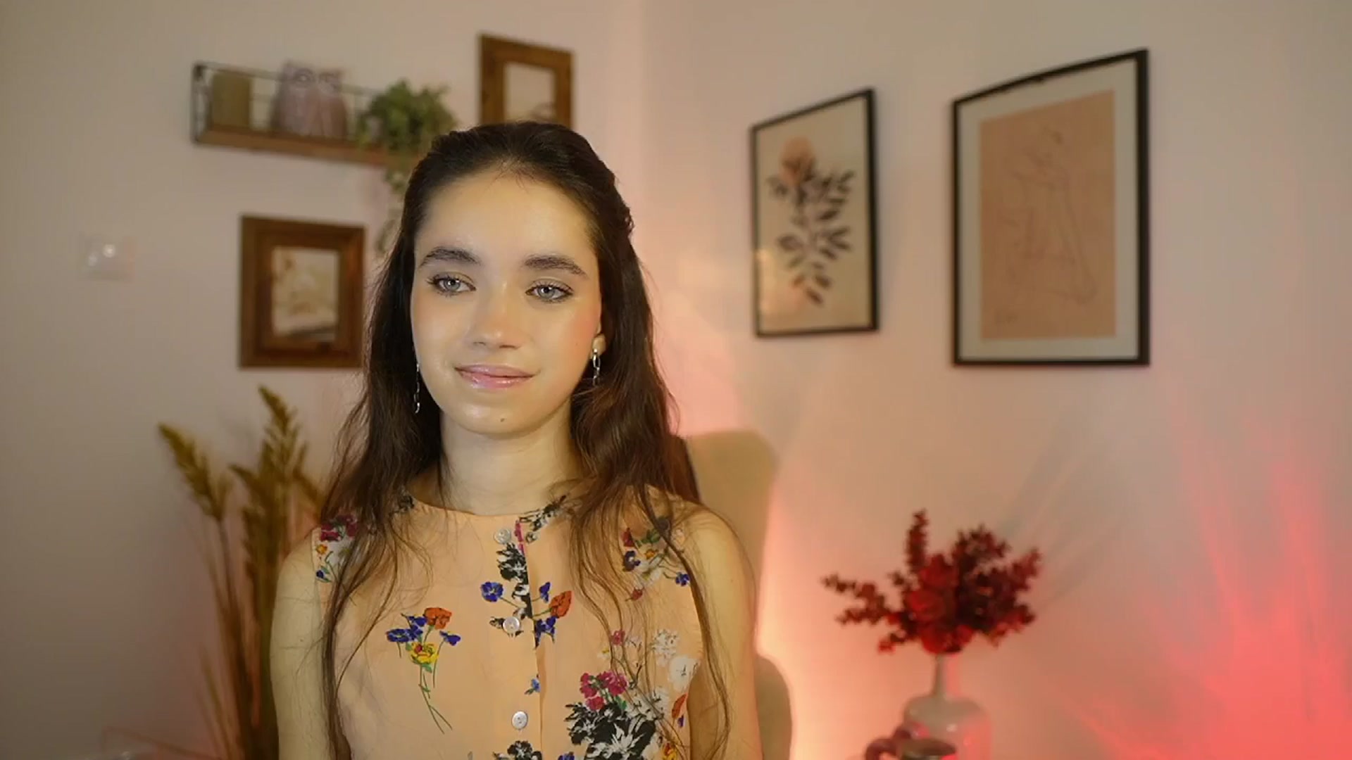 Gallery image thumbnail from Gia_Paige18's myfreecams stream on, 10/14/2025, 17:54 image 9 of 20