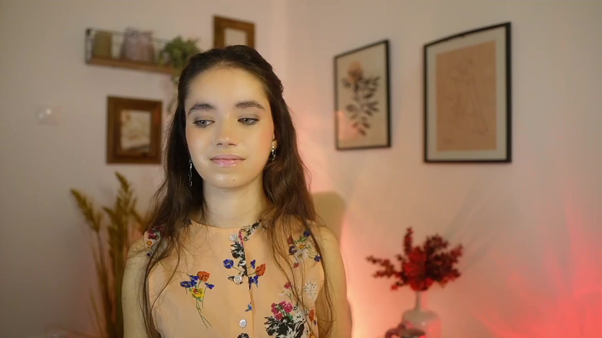 Gallery image thumbnail from Gia_Paige18's myfreecams stream on, 10/14/2025, 17:54 image 5 of 20
