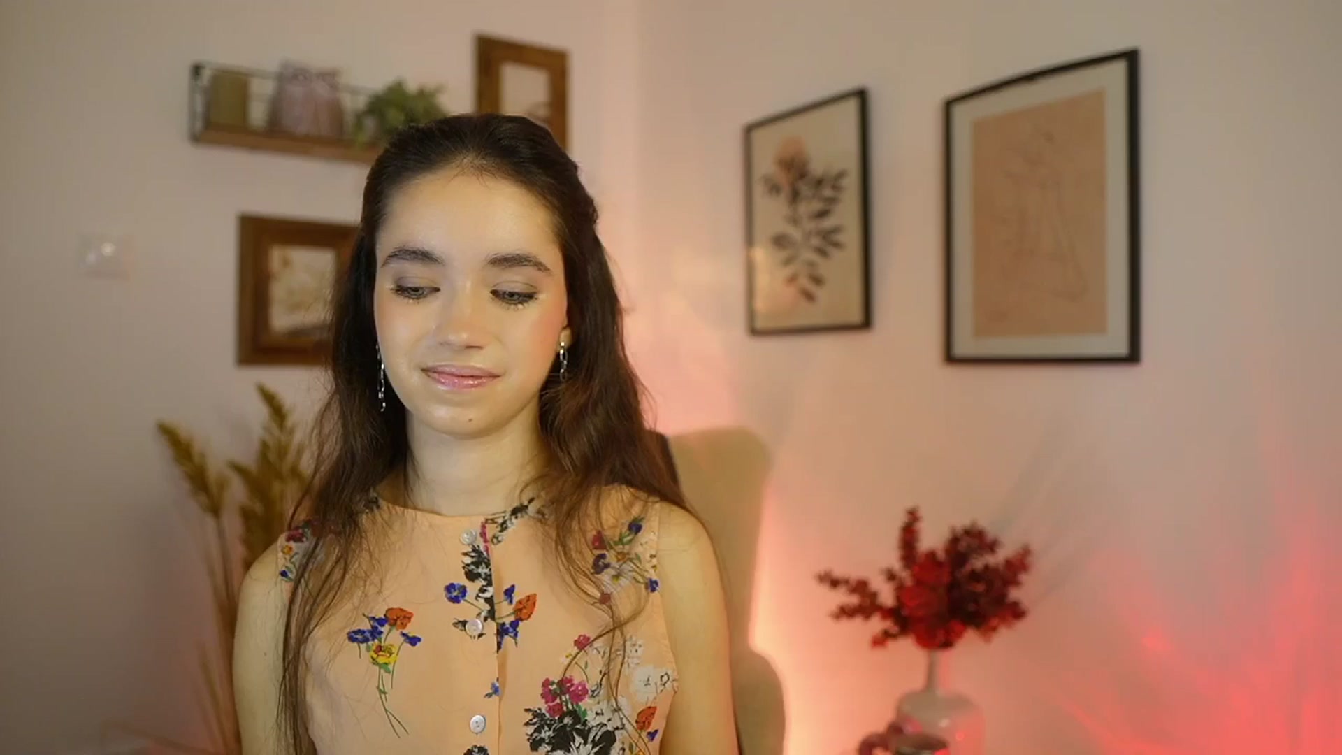 Gallery image thumbnail from Gia_Paige18's myfreecams stream on, 10/14/2025, 17:54 image 13 of 20