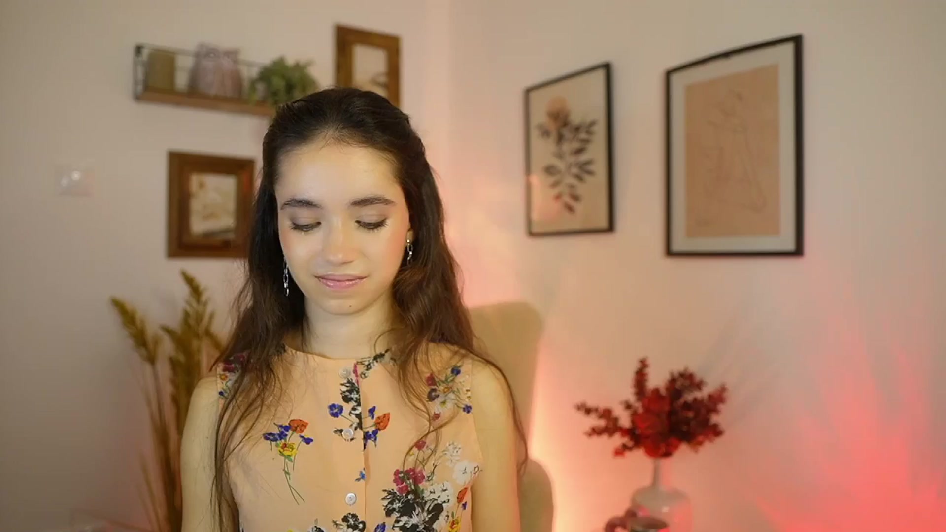 Gallery image thumbnail from Gia_Paige18's myfreecams stream on, 10/14/2025, 17:54 image 18 of 20
