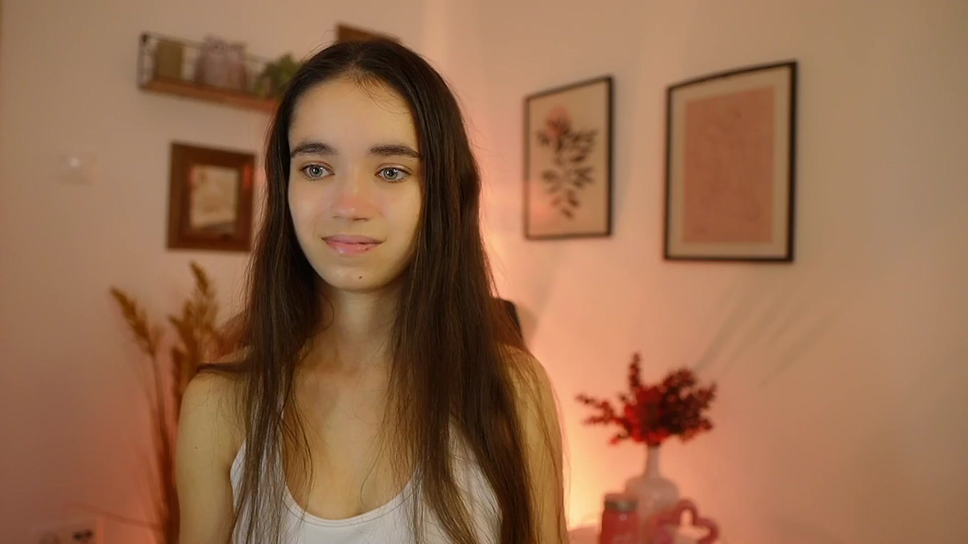 Gallery image thumbnail from Gia_Paige18's myfreecams stream on, 10/16/2025, 17:59 image 2 of 20