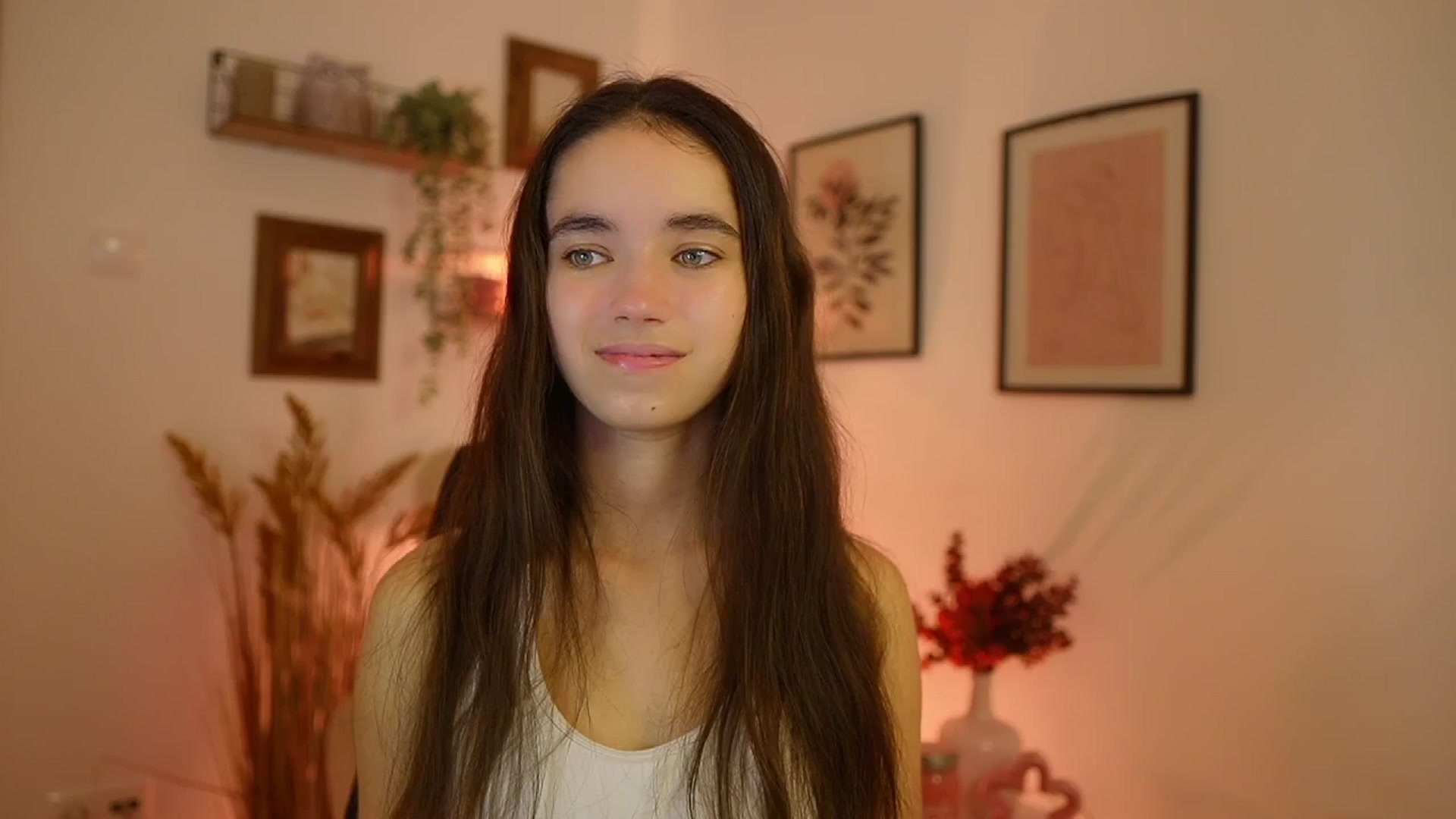 Gallery image thumbnail from Gia_Paige18's myfreecams stream on, 10/16/2025, 17:59 image 17 of 20