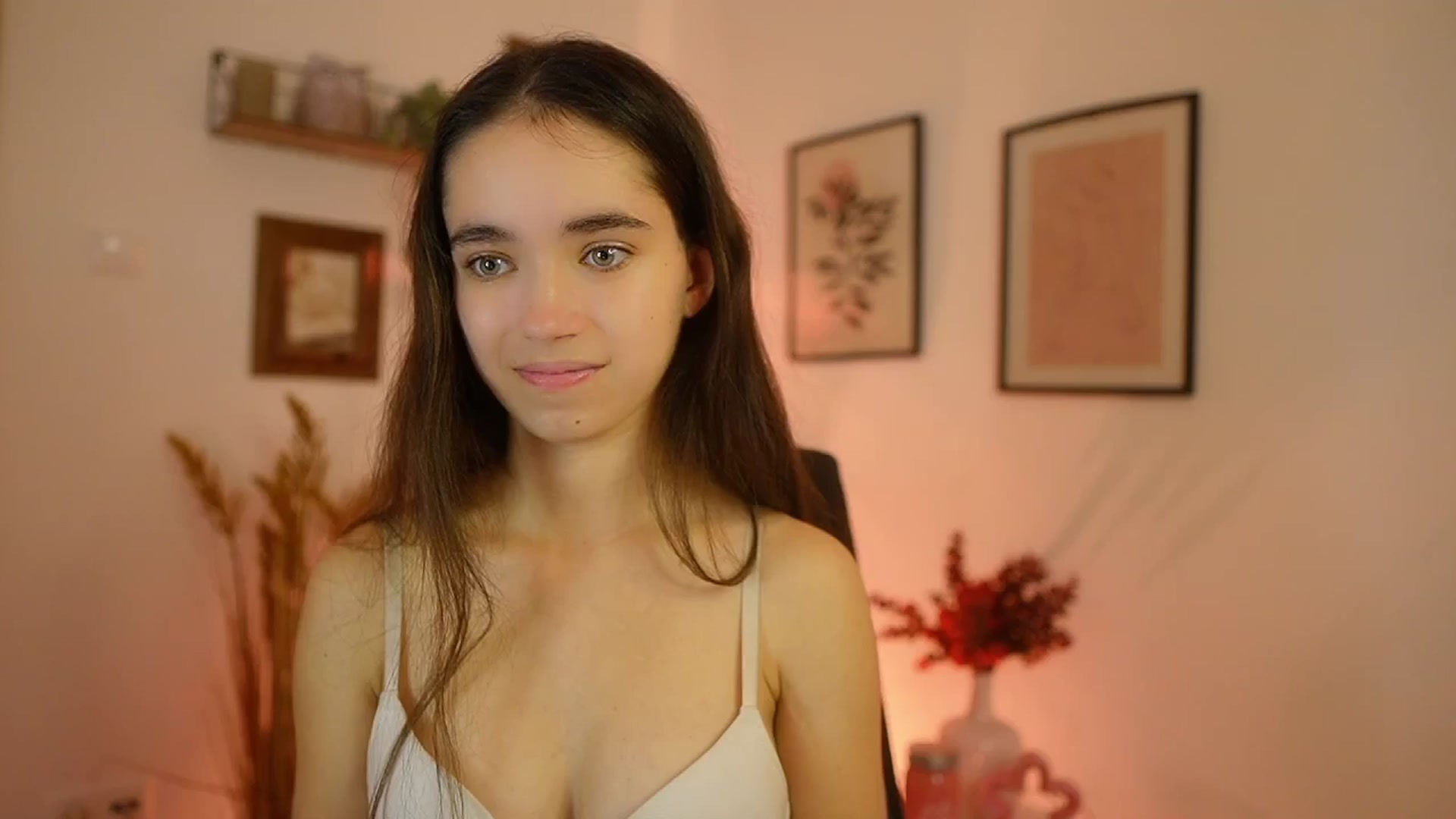 Gallery image thumbnail from Gia_Paige18's myfreecams stream on, 10/16/2025, 17:59 image 5 of 20