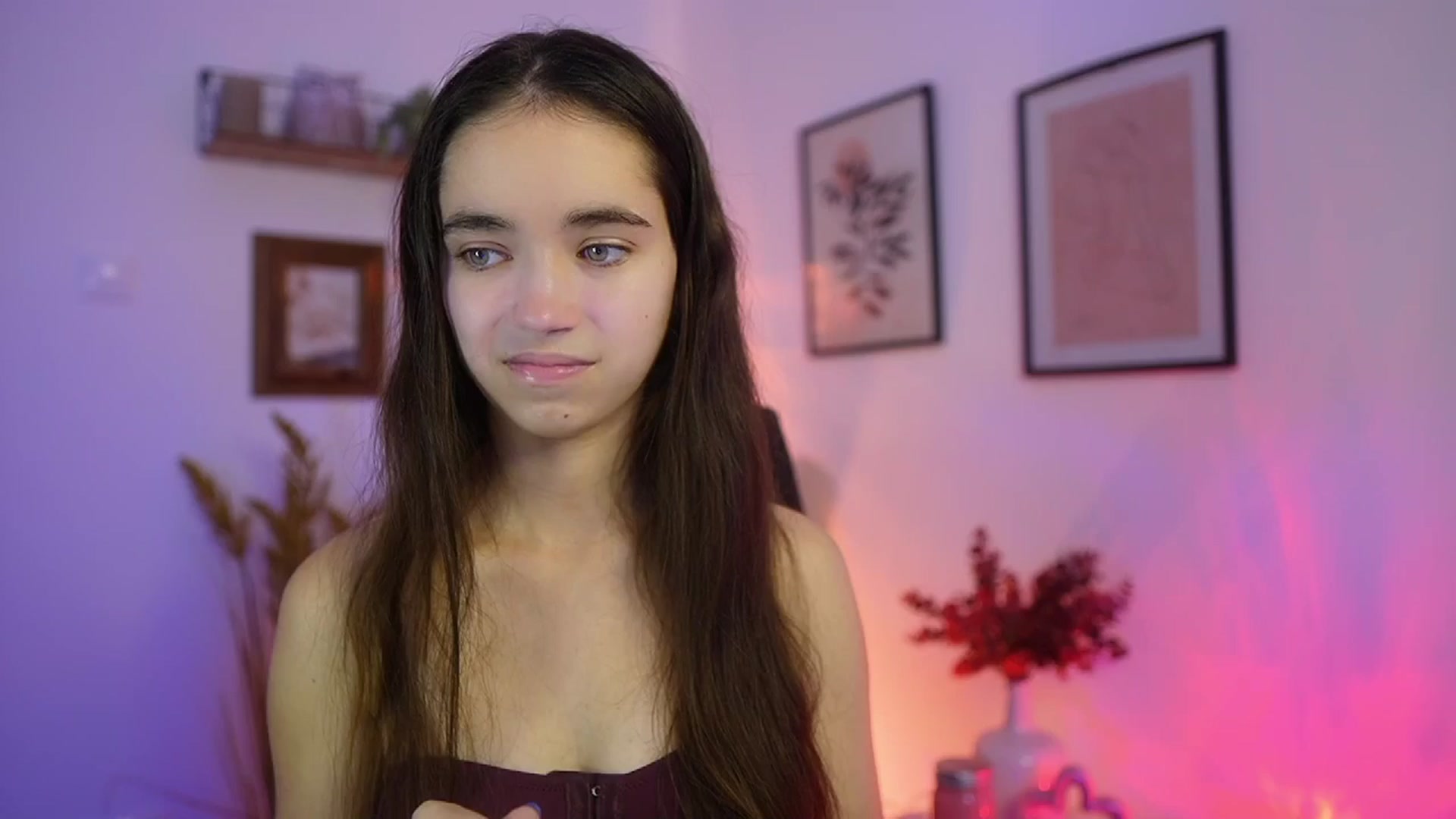 Gallery image thumbnail from Gia_Paige18's myfreecams stream on, 10/17/2025, 12:06 image 18 of 20