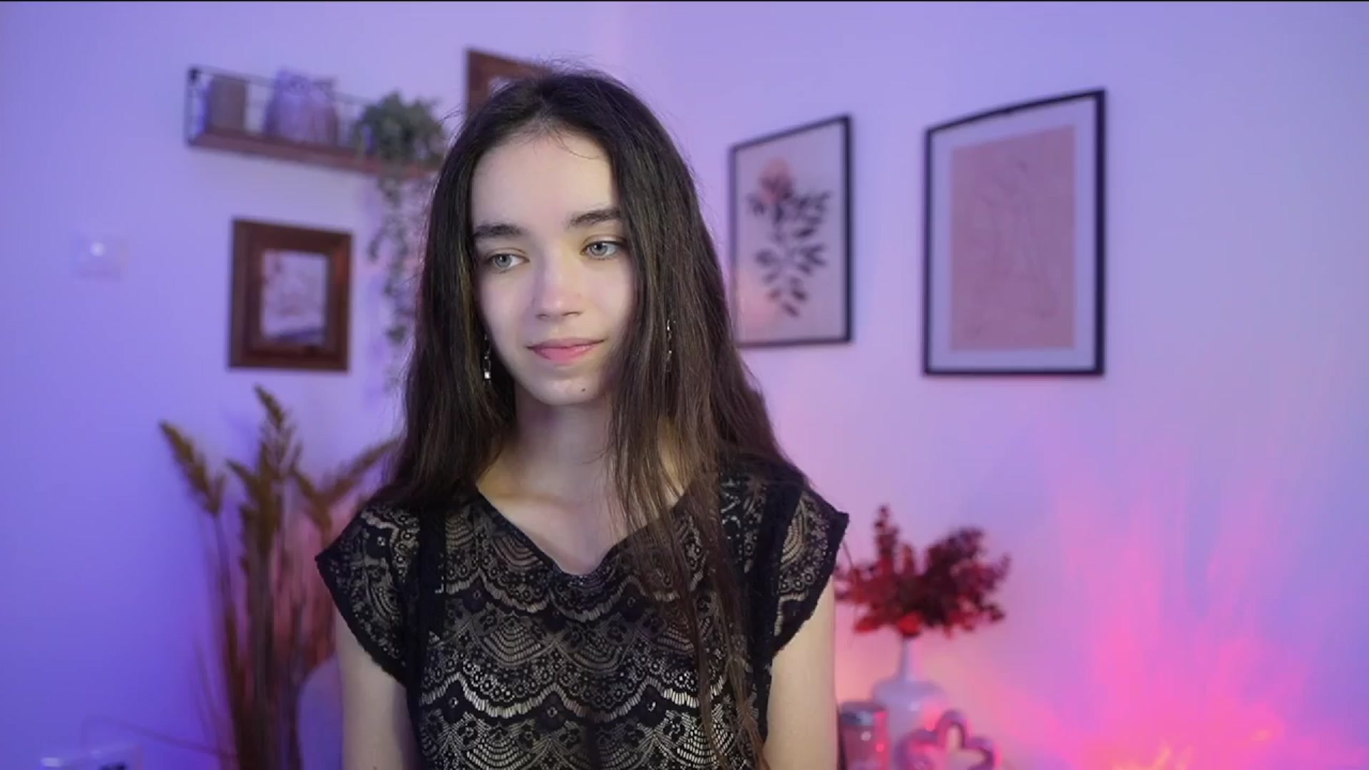 Gallery image thumbnail from Gia_Paige18's myfreecams stream on, 10/19/2025, 13:19 image 2 of 20