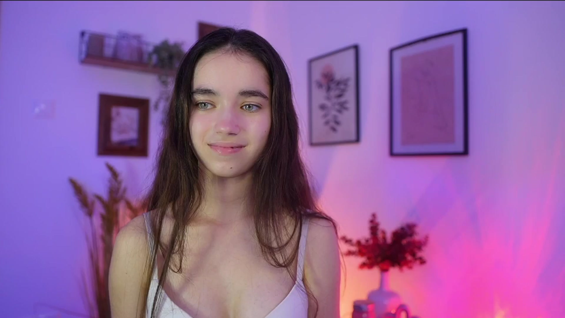Gallery image thumbnail from Gia_Paige18's myfreecams stream on, 10/21/2025, 15:30 image 5 of 20