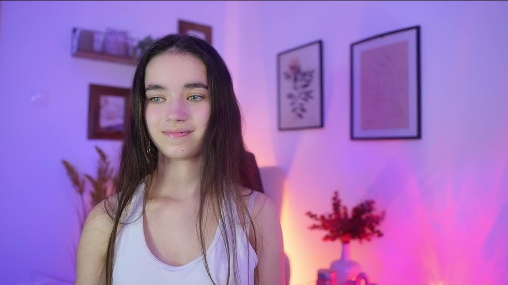 Gallery image thumbnail from Gia_Paige18's myfreecams stream on, 10/21/2025, 15:30 image 20 of 20