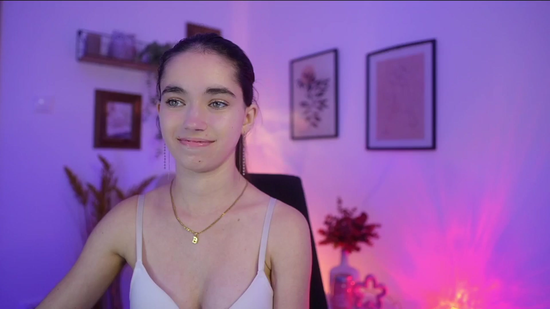 Gallery image thumbnail from Gia_Paige18's myfreecams stream on, 11/04/2025, 18:55 image 2 of 20