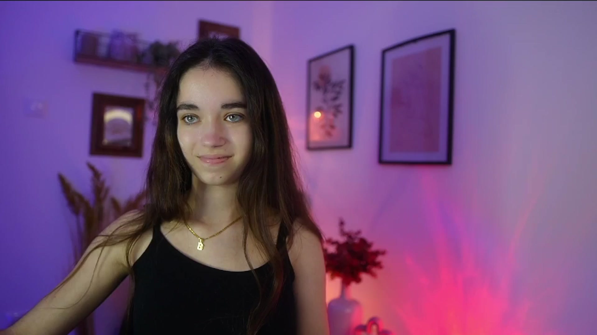 Gallery image thumbnail from Gia_Paige18's myfreecams stream on, 11/07/2025, 12:26 image 5 of 20