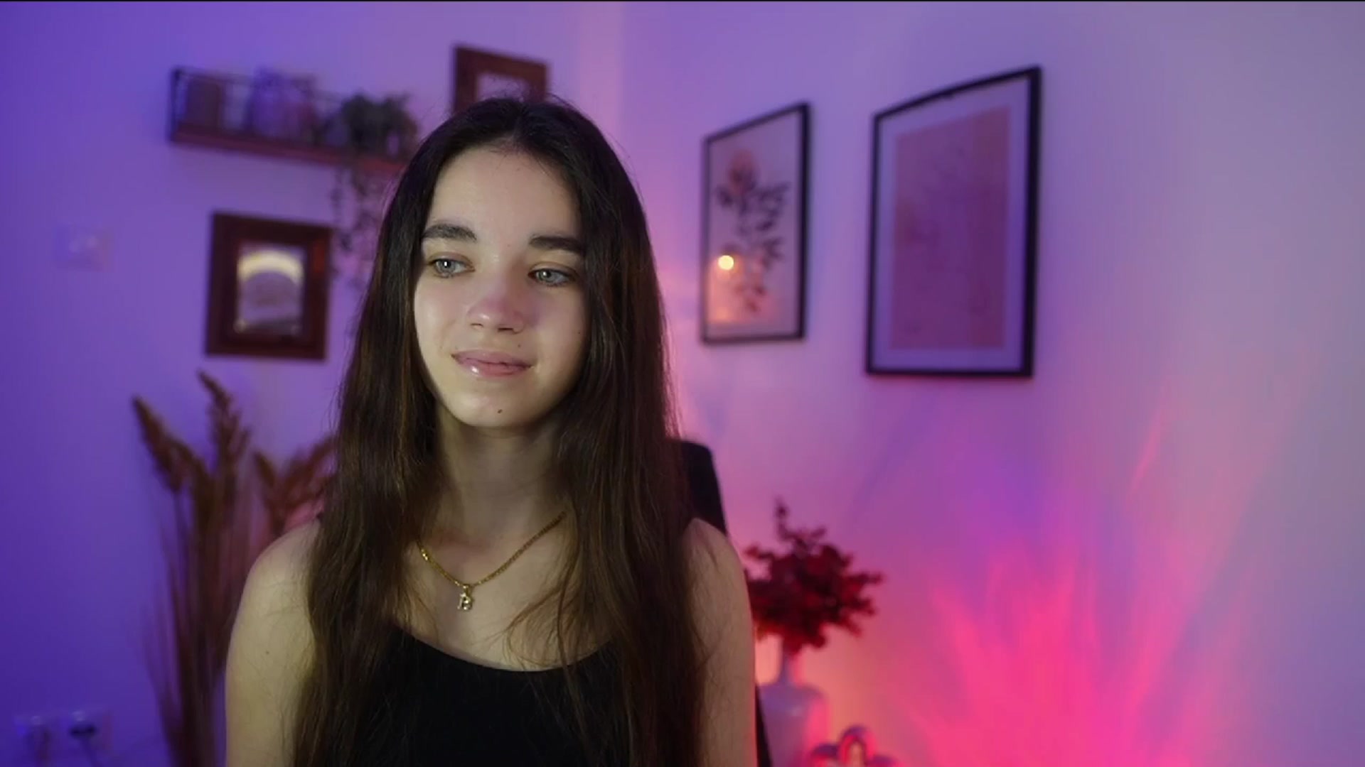 Gallery image thumbnail from Gia_Paige18's myfreecams stream on, 11/07/2025, 12:26 image 8 of 20