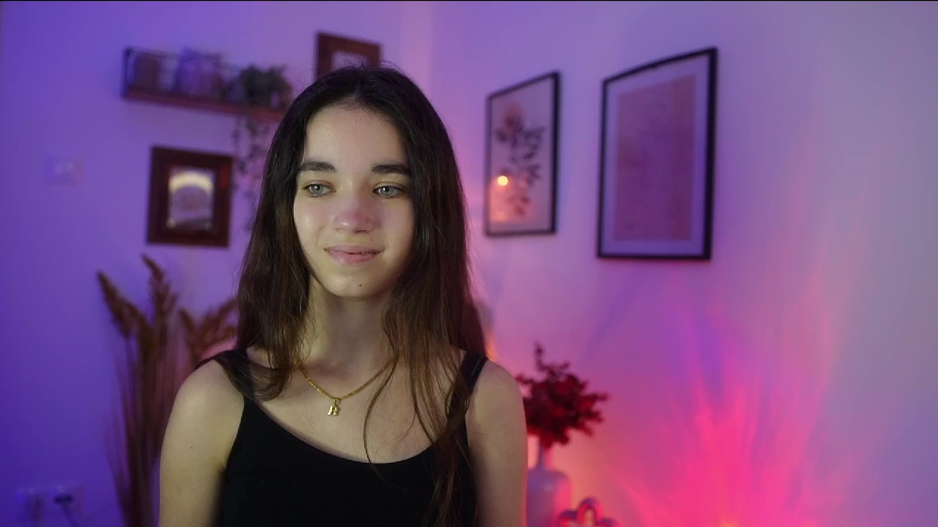 Gallery image thumbnail from Gia_Paige18's myfreecams stream on, 11/07/2025, 12:26 image 12 of 20