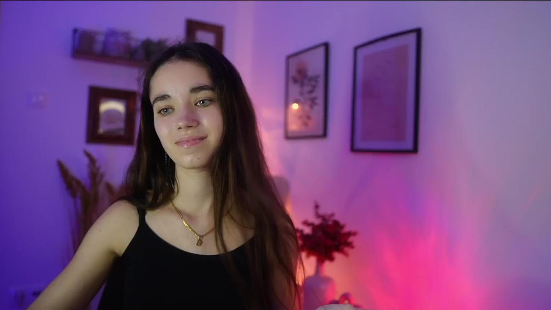 Gallery image thumbnail from Gia_Paige18's myfreecams stream on, 11/07/2025, 15:23 image 1 of 20