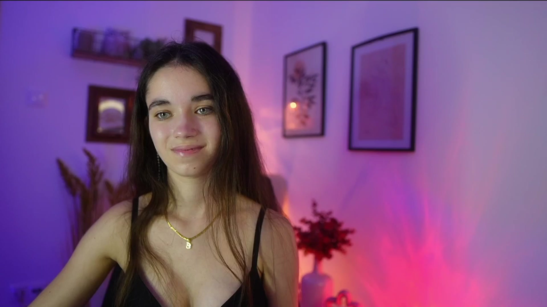 Gallery image thumbnail from Gia_Paige18's myfreecams stream on, 11/07/2025, 18:53 image 16 of 20