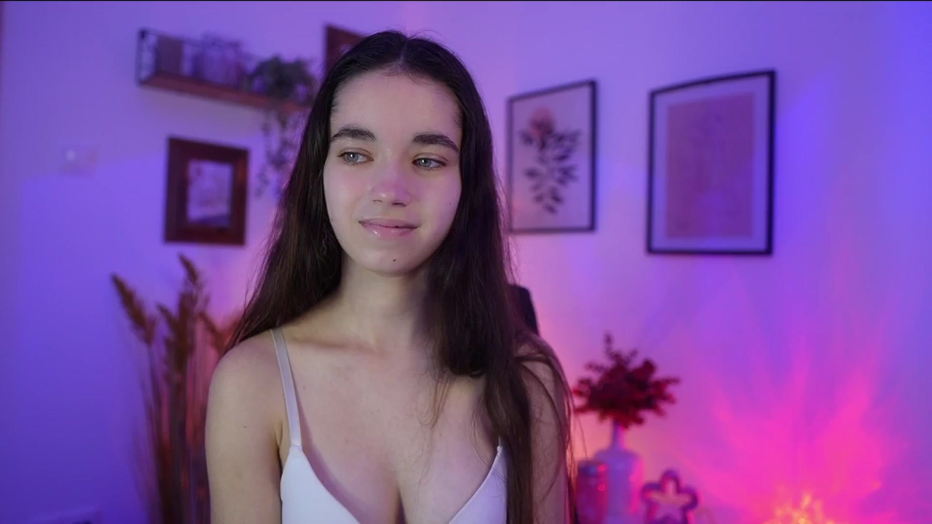 Gallery image thumbnail from Gia_Paige18's myfreecams stream on, 11/15/2025, 15:36 image 4 of 20