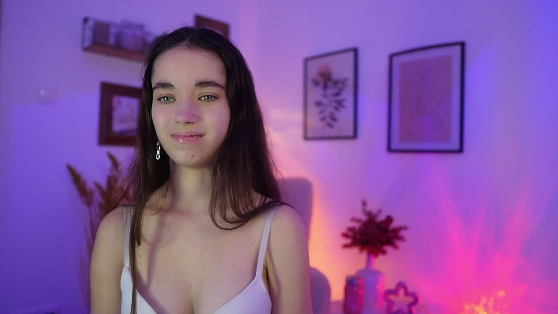 Gallery image thumbnail from Gia_Paige18's myfreecams stream on, 11/15/2025, 21:02 image 3 of 20