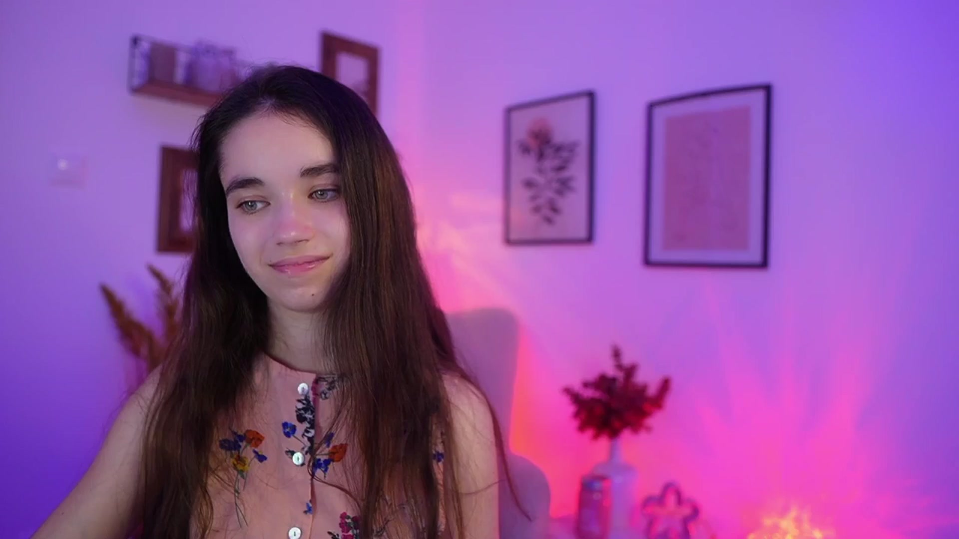Gallery image thumbnail from Gia_Paige18's myfreecams stream on, 11/19/2025, 23:42 image 16 of 20