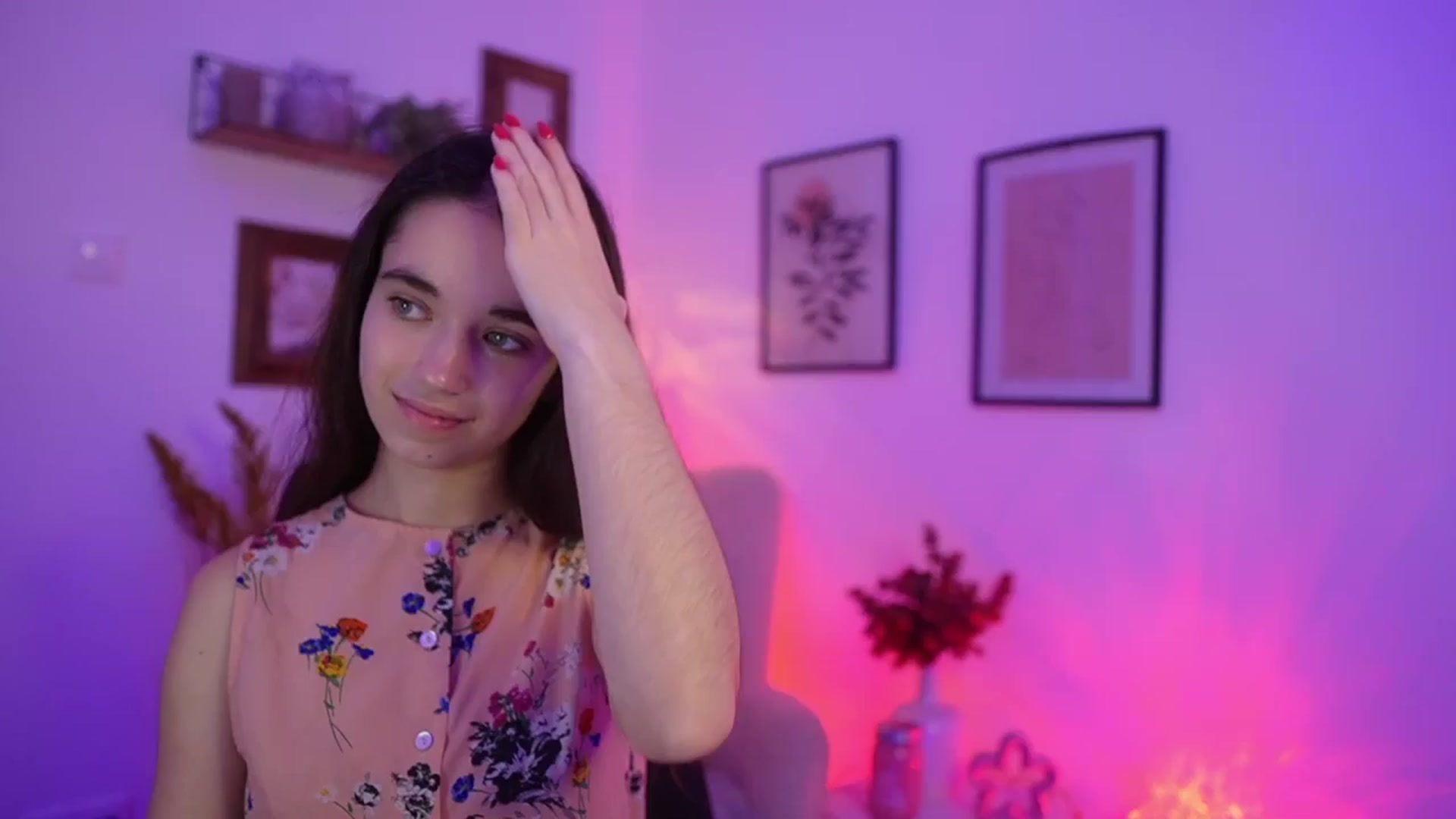 Gallery image thumbnail from Gia_Paige18's myfreecams stream on, 11/20/2025, 02:31 image 6 of 20