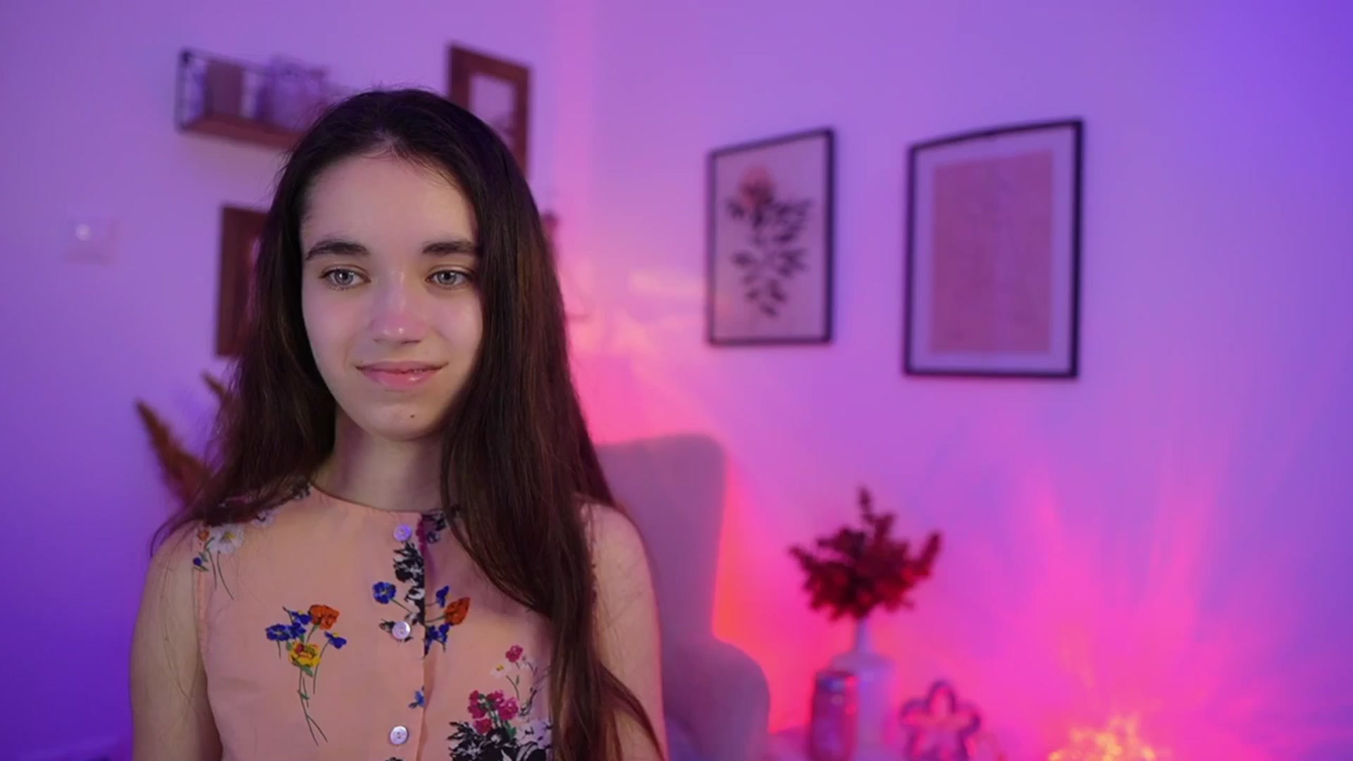 Gallery image thumbnail from Gia_Paige18's myfreecams stream on, 11/20/2025, 02:31 image 7 of 20