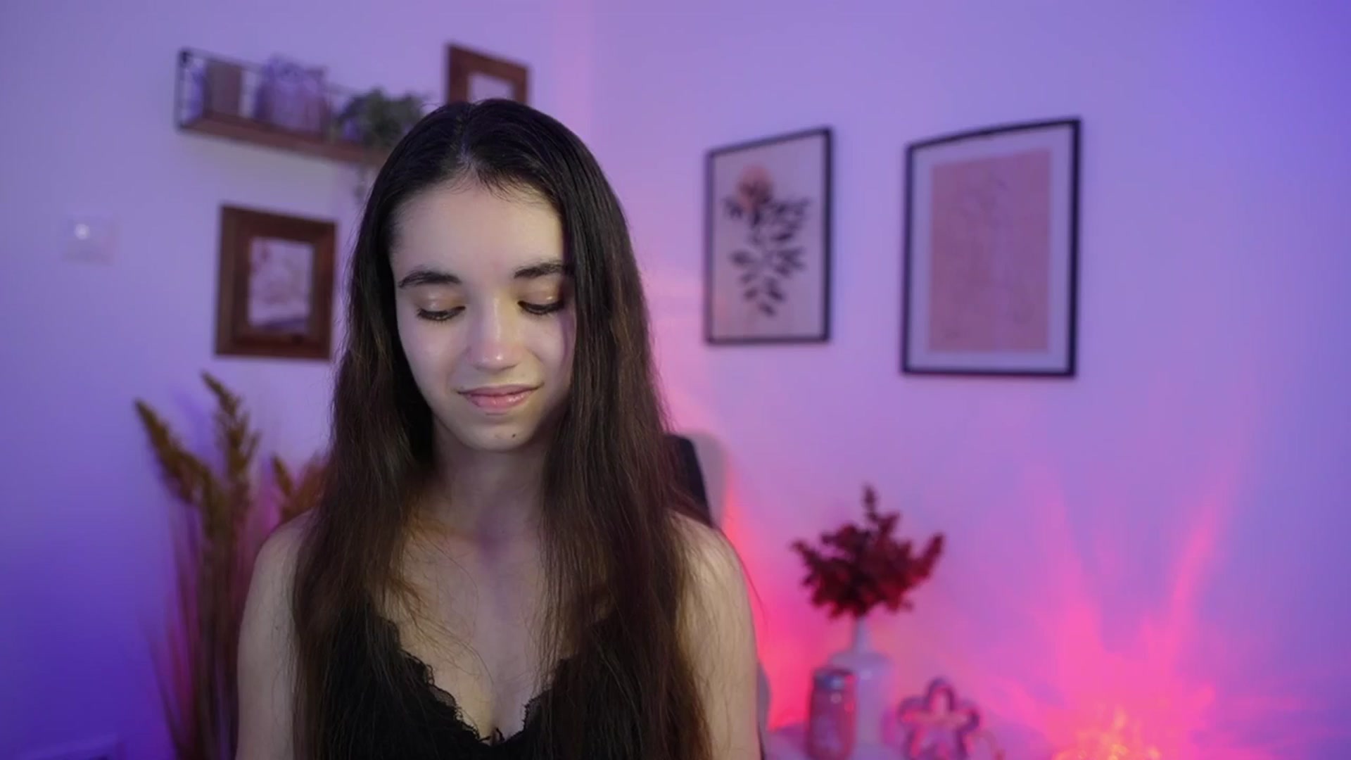 Gallery image thumbnail from Gia_Paige18's myfreecams stream on, 11/20/2025, 15:59 image 19 of 20