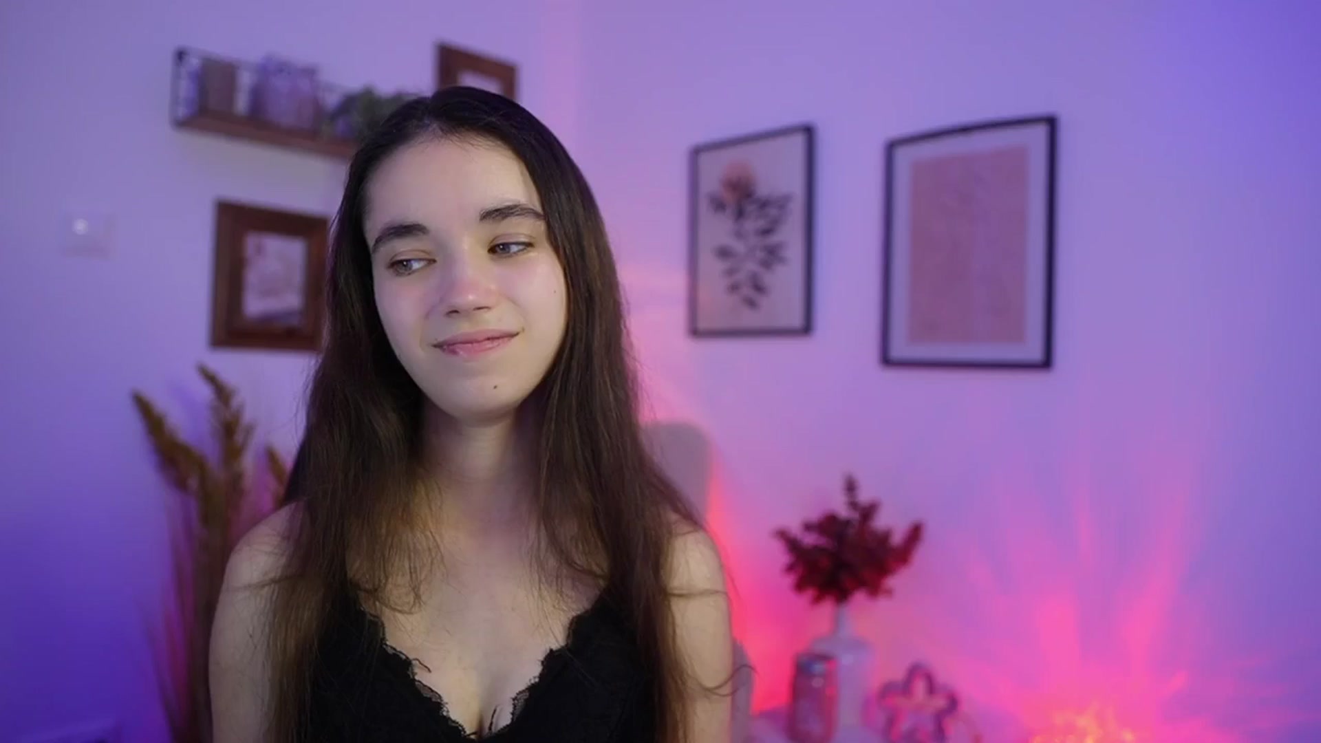 Gallery image thumbnail from Gia_Paige18's myfreecams stream on, 11/20/2025, 15:59 image 7 of 20