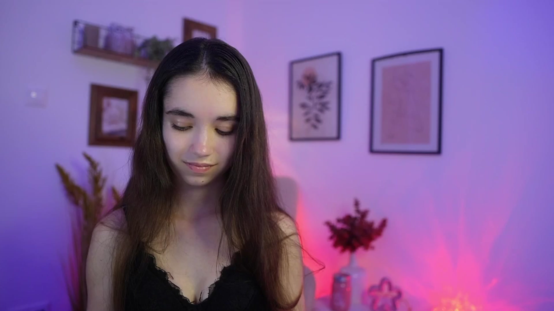 Gallery image thumbnail from Gia_Paige18's myfreecams stream on, 11/20/2025, 15:59 image 6 of 20