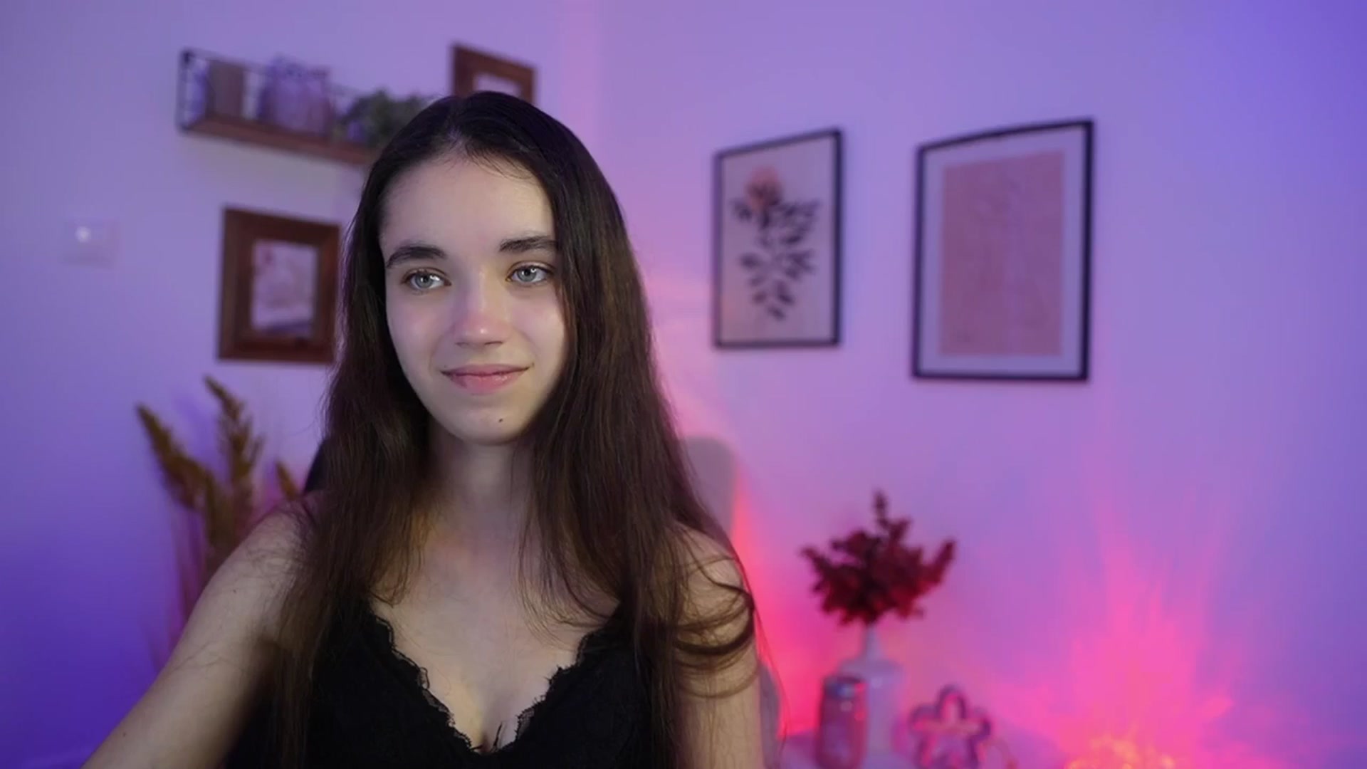 Gallery image thumbnail from Gia_Paige18's myfreecams stream on, 11/20/2025, 15:59 image 4 of 20