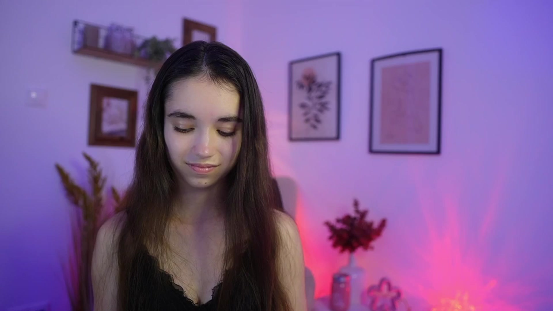 Gallery image thumbnail from Gia_Paige18's myfreecams stream on, 11/20/2025, 15:59 image 18 of 20