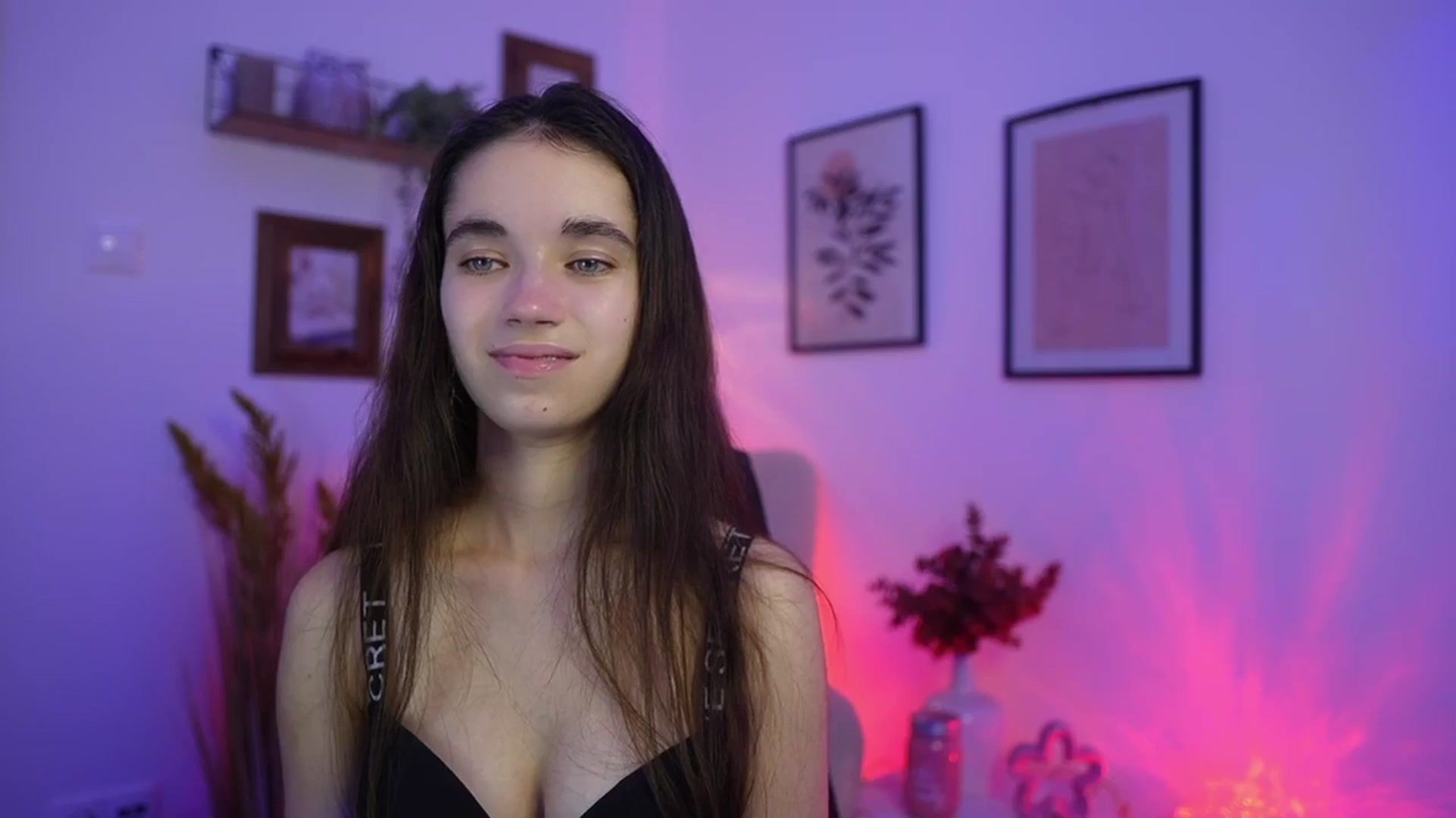 Gallery image thumbnail from Gia_Paige18's myfreecams stream on, 11/21/2025, 21:56 image 20 of 20