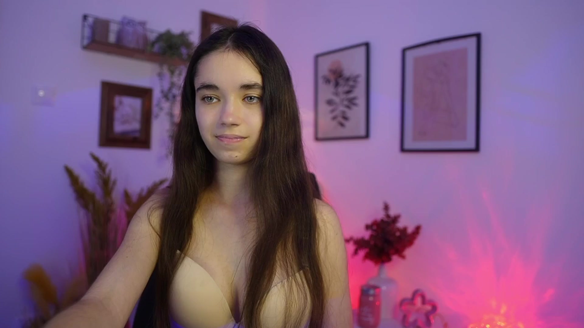 Gallery image thumbnail from Gia_Paige18's myfreecams stream on, 11/24/2025, 15:22 image 17 of 20