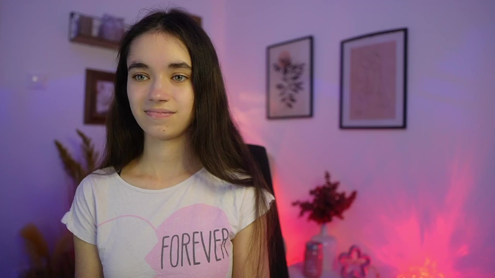 Gallery image thumbnail from Gia_Paige18's myfreecams stream on, 11/24/2025, 19:07 image 1 of 20