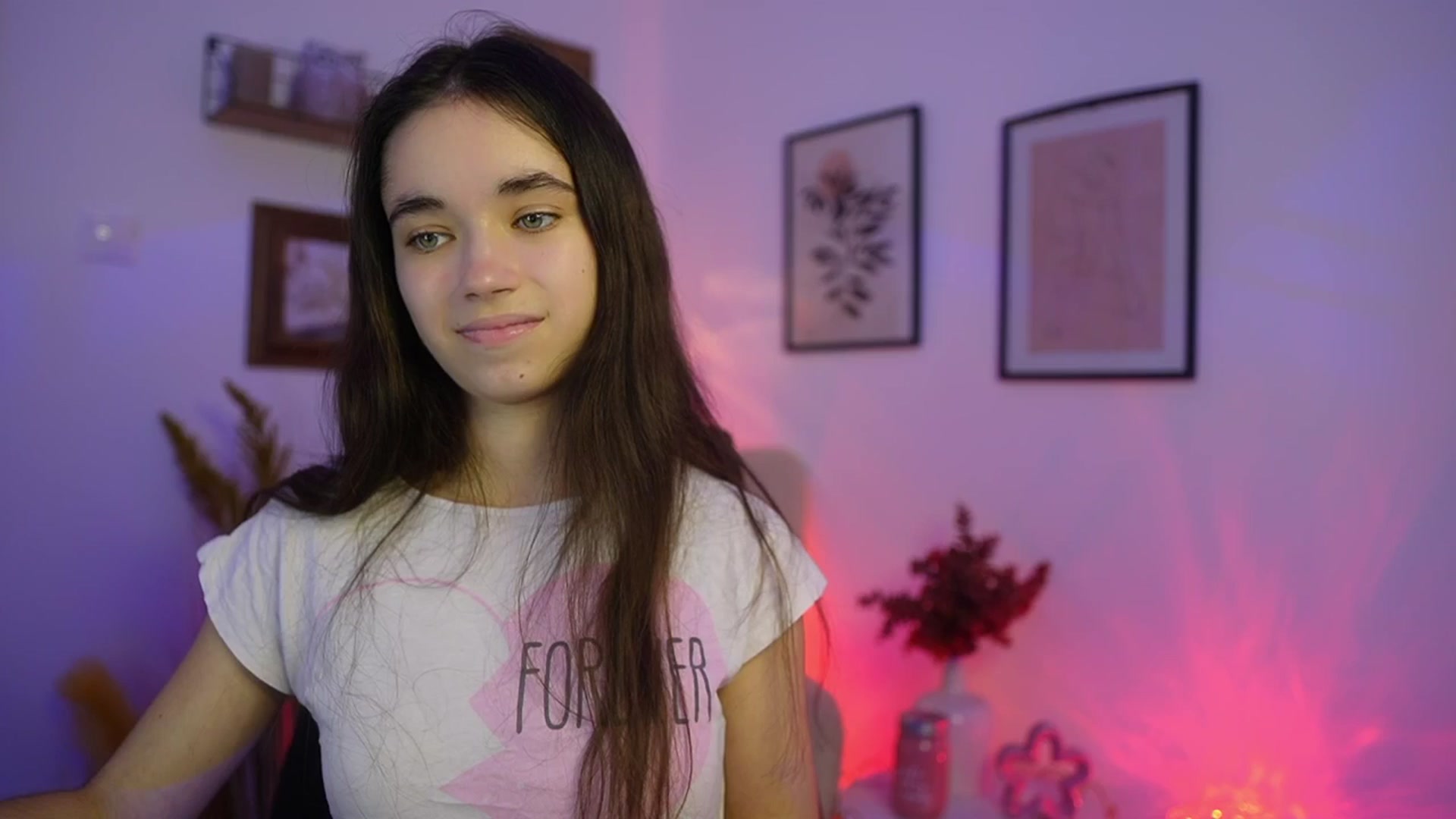 Gallery image thumbnail from Gia_Paige18's myfreecams stream on, 11/24/2025, 19:07 image 4 of 20