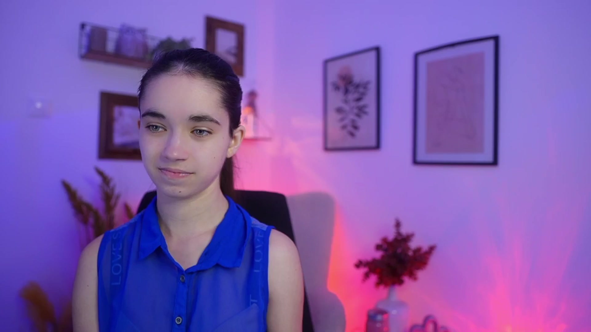 Gallery image thumbnail from Gia_Paige18's myfreecams stream on, 11/27/2025, 17:53 image 4 of 20