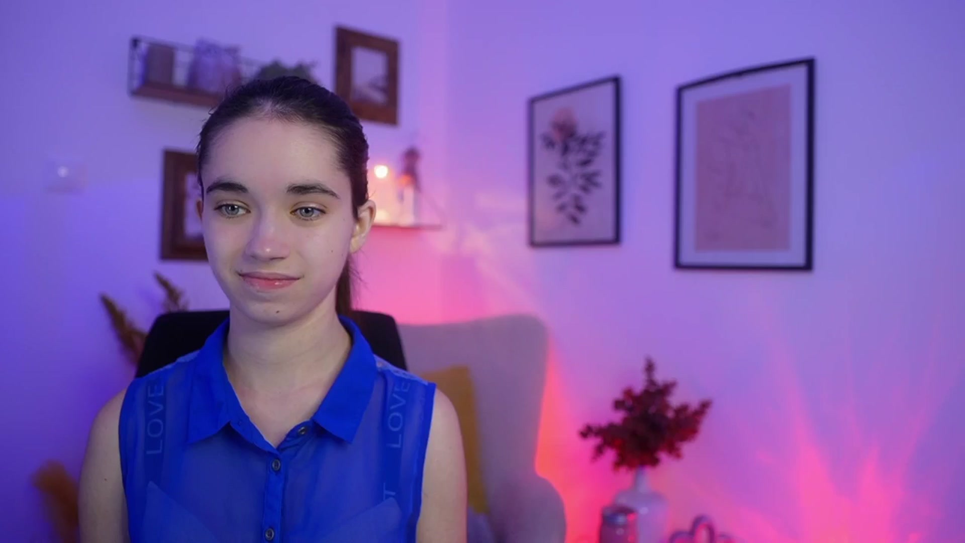 Gallery image thumbnail from Gia_Paige18's myfreecams stream on, 11/27/2025, 20:01 image 4 of 20