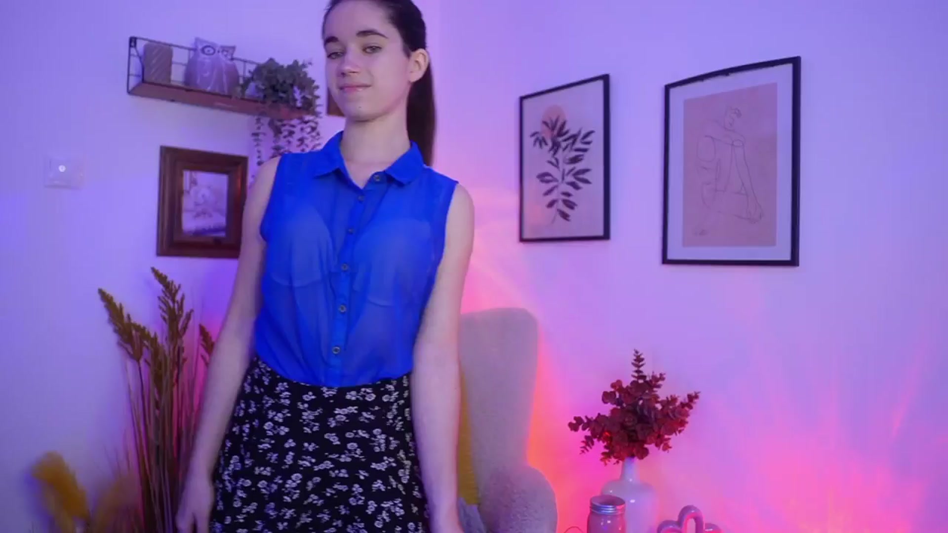 Gallery image thumbnail from Gia_Paige18's myfreecams stream on, 11/27/2025, 20:01 image 1 of 20