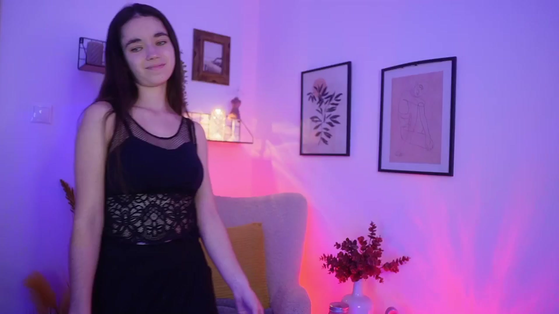 Gallery image thumbnail from Gia_Paige18's myfreecams stream on, 11/28/2025, 17:41 image 10 of 20