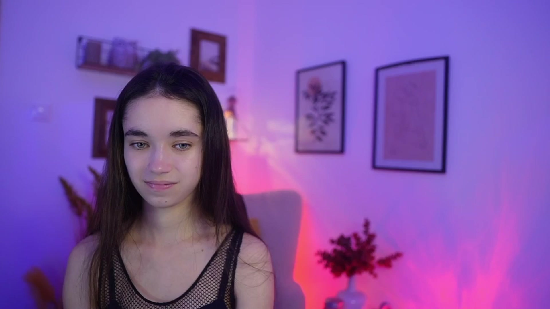 Gallery image thumbnail from Gia_Paige18's myfreecams stream on, 11/28/2025, 17:41 image 8 of 20