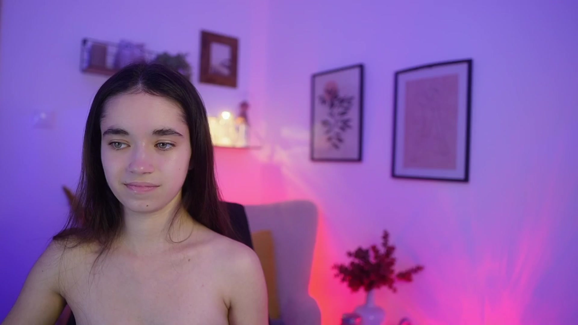 Gallery image thumbnail from Gia_Paige18's myfreecams stream on, 11/28/2025, 17:41 image 18 of 20