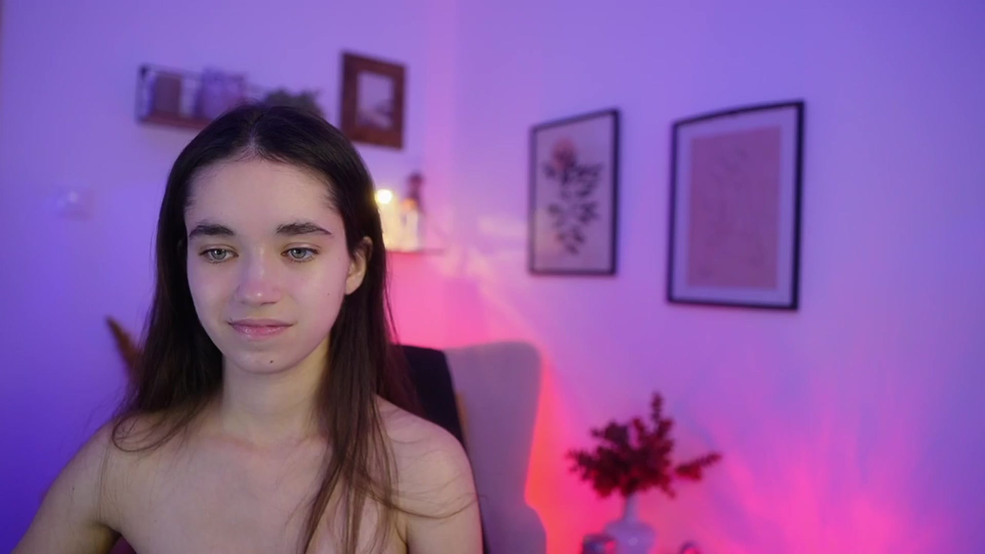 Gallery image thumbnail from Gia_Paige18's myfreecams stream on, 11/28/2025, 17:41 image 17 of 20