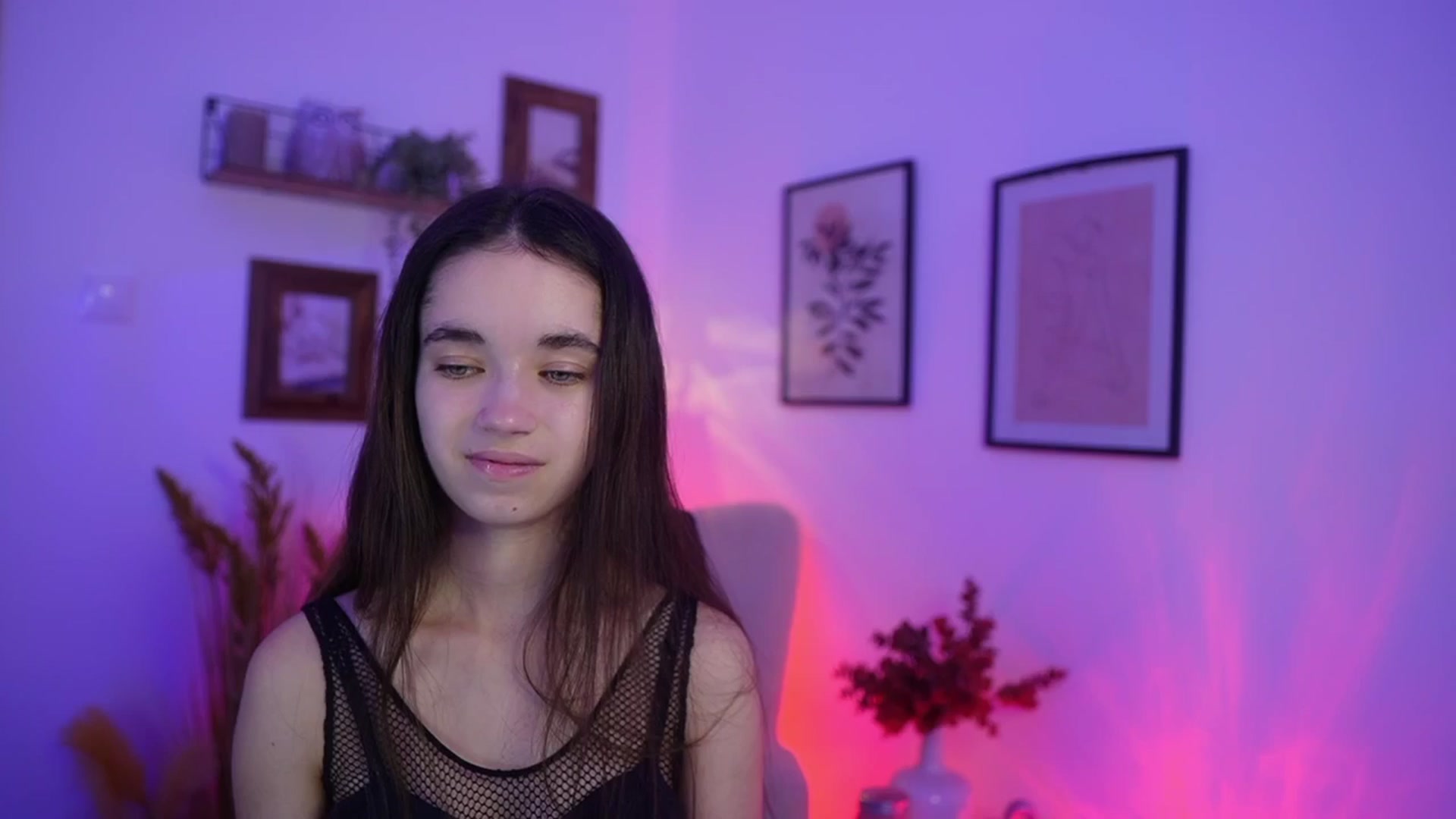Gallery image thumbnail from Gia_Paige18's myfreecams stream on, 11/28/2025, 17:41 image 2 of 20