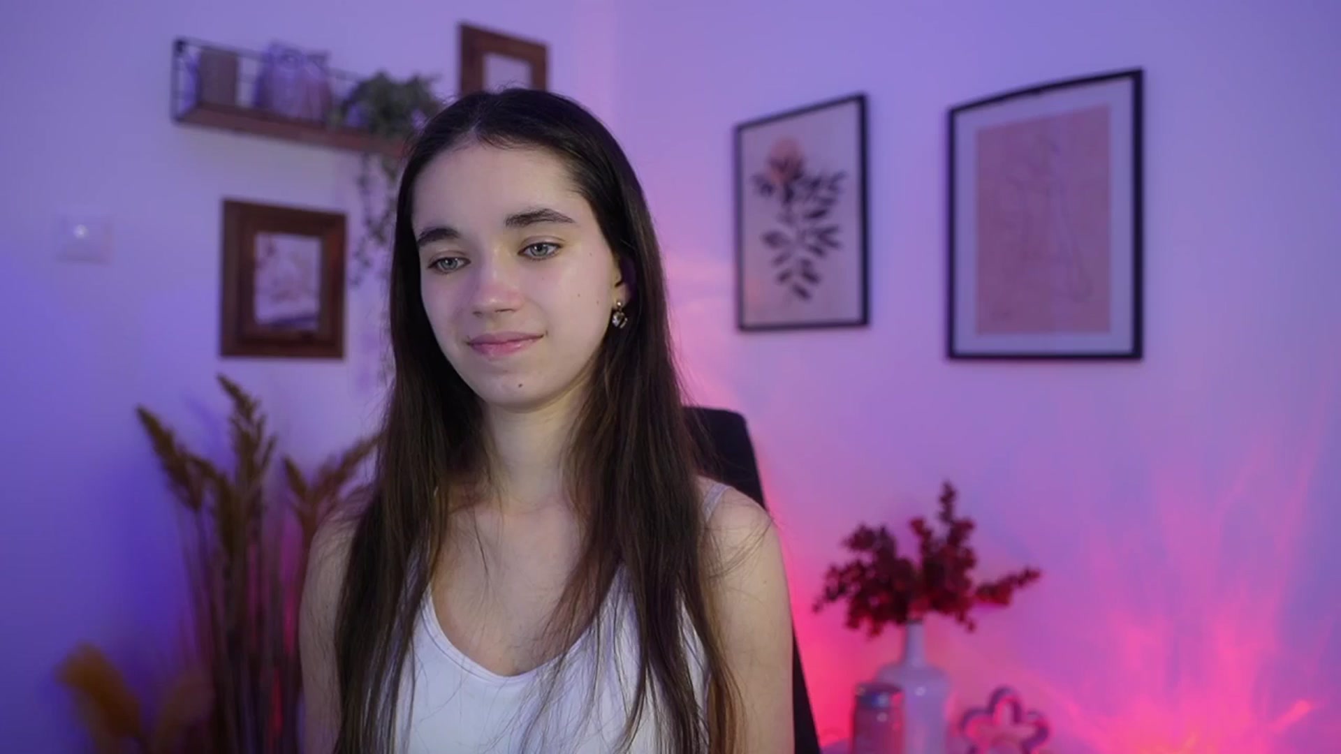 Gallery image thumbnail from Gia_Paige18's myfreecams stream on, 11/30/2025, 16:54 image 10 of 20