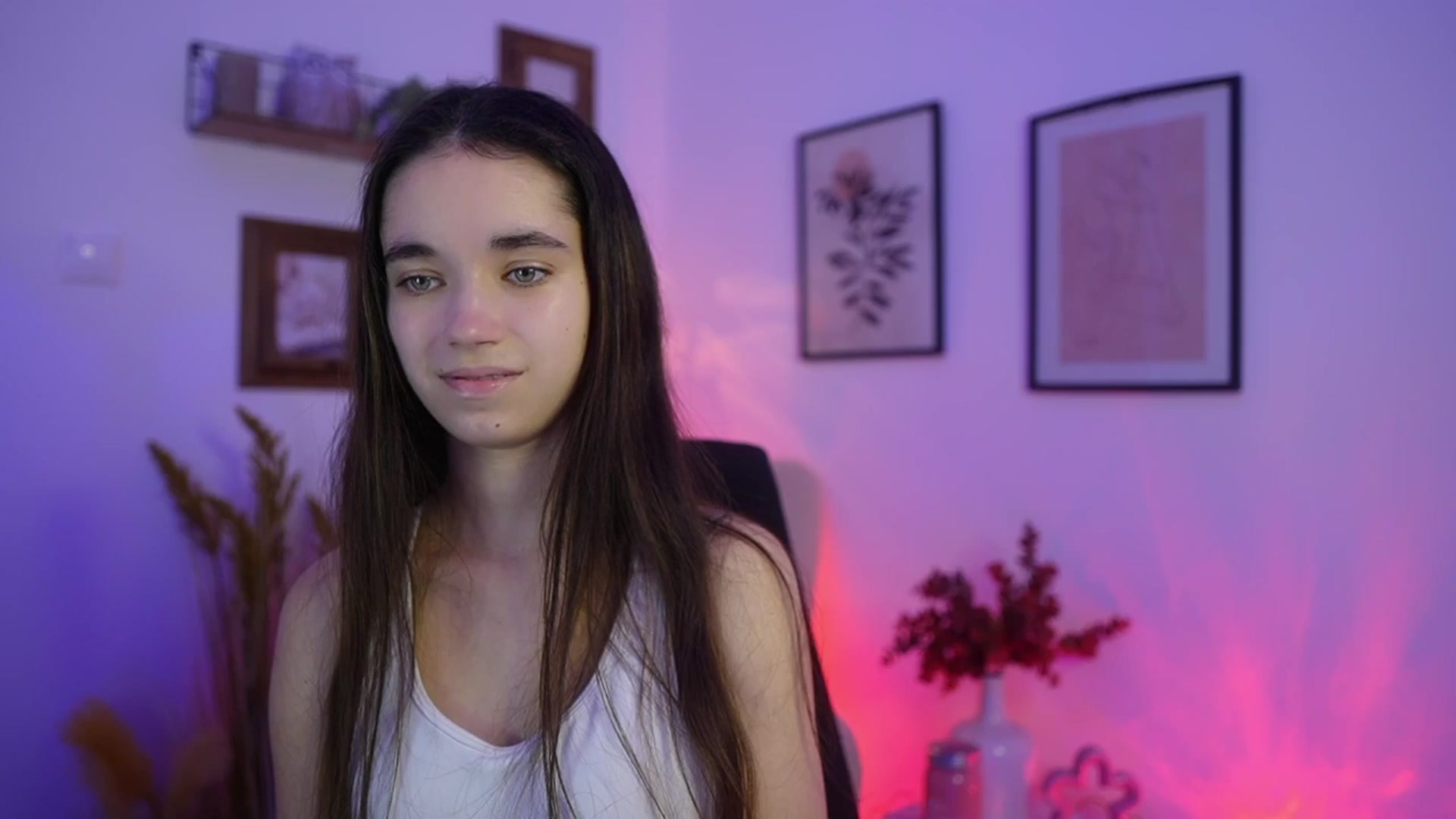 Gallery image thumbnail from Gia_Paige18's myfreecams stream on, 11/30/2025, 16:54 image 3 of 20