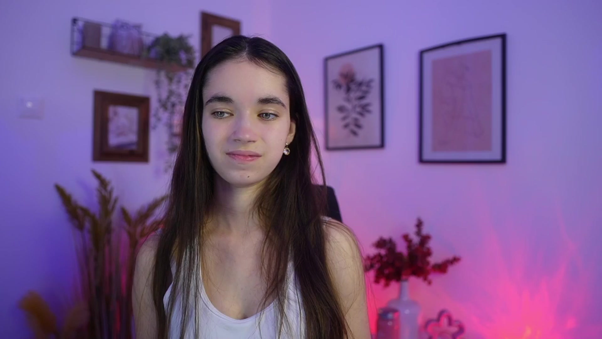 Gallery image thumbnail from Gia_Paige18's myfreecams stream on, 11/30/2025, 19:06 image 6 of 20