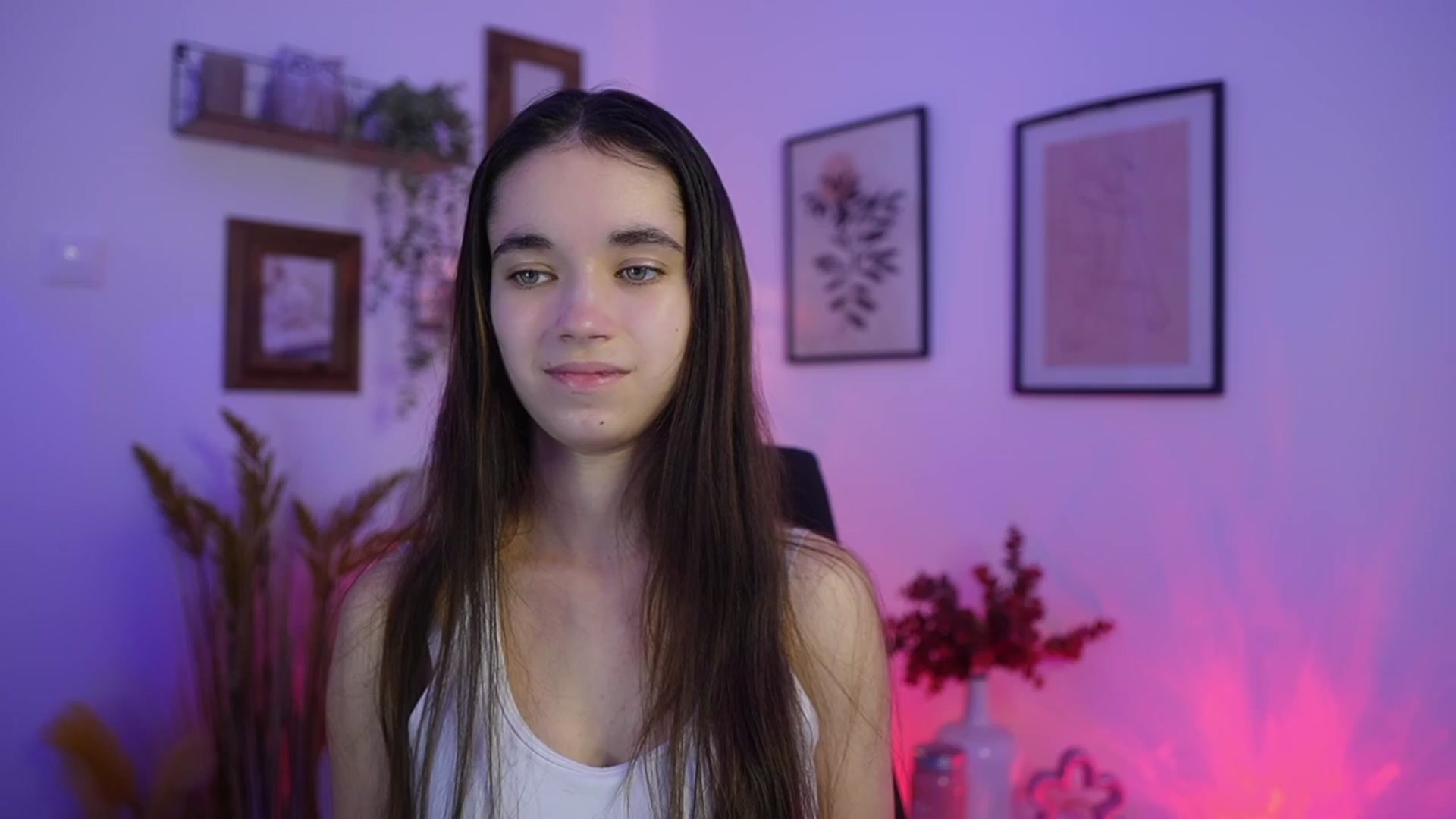 Gallery image thumbnail from Gia_Paige18's myfreecams stream on, 11/30/2025, 19:06 image 5 of 20