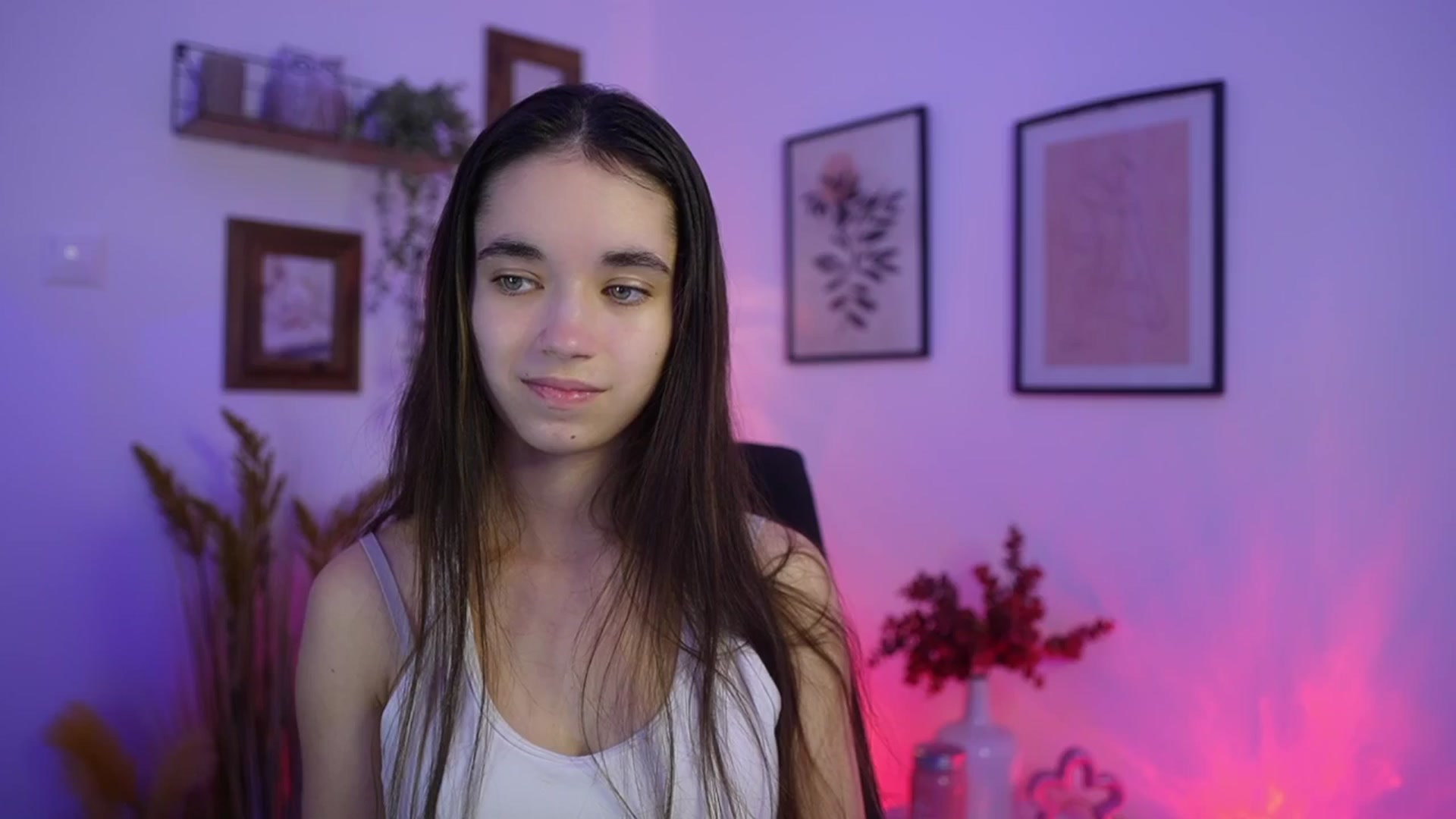 Gallery image thumbnail from Gia_Paige18's myfreecams stream on, 11/30/2025, 19:06 image 3 of 20