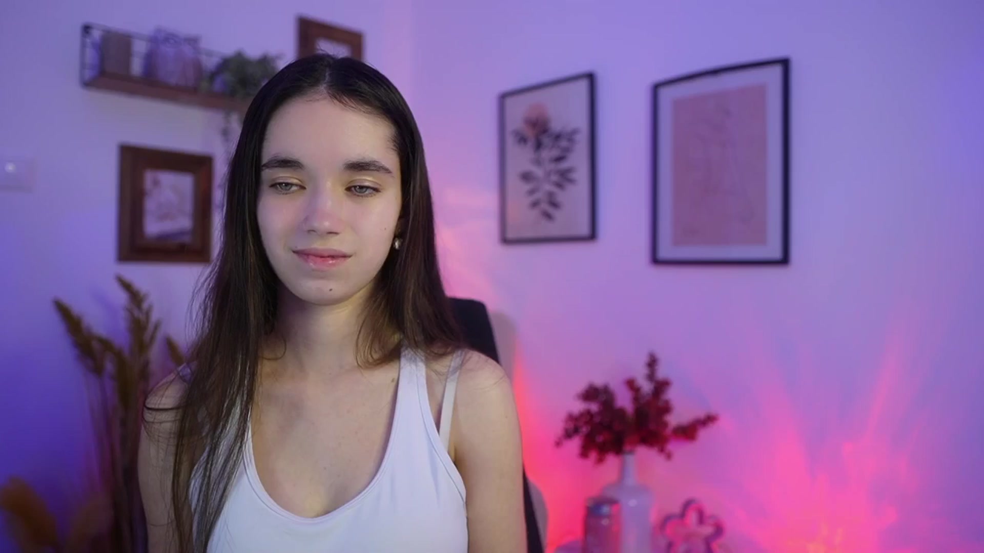 Gallery image thumbnail from Gia_Paige18's myfreecams stream on, 11/30/2025, 20:49 image 5 of 20