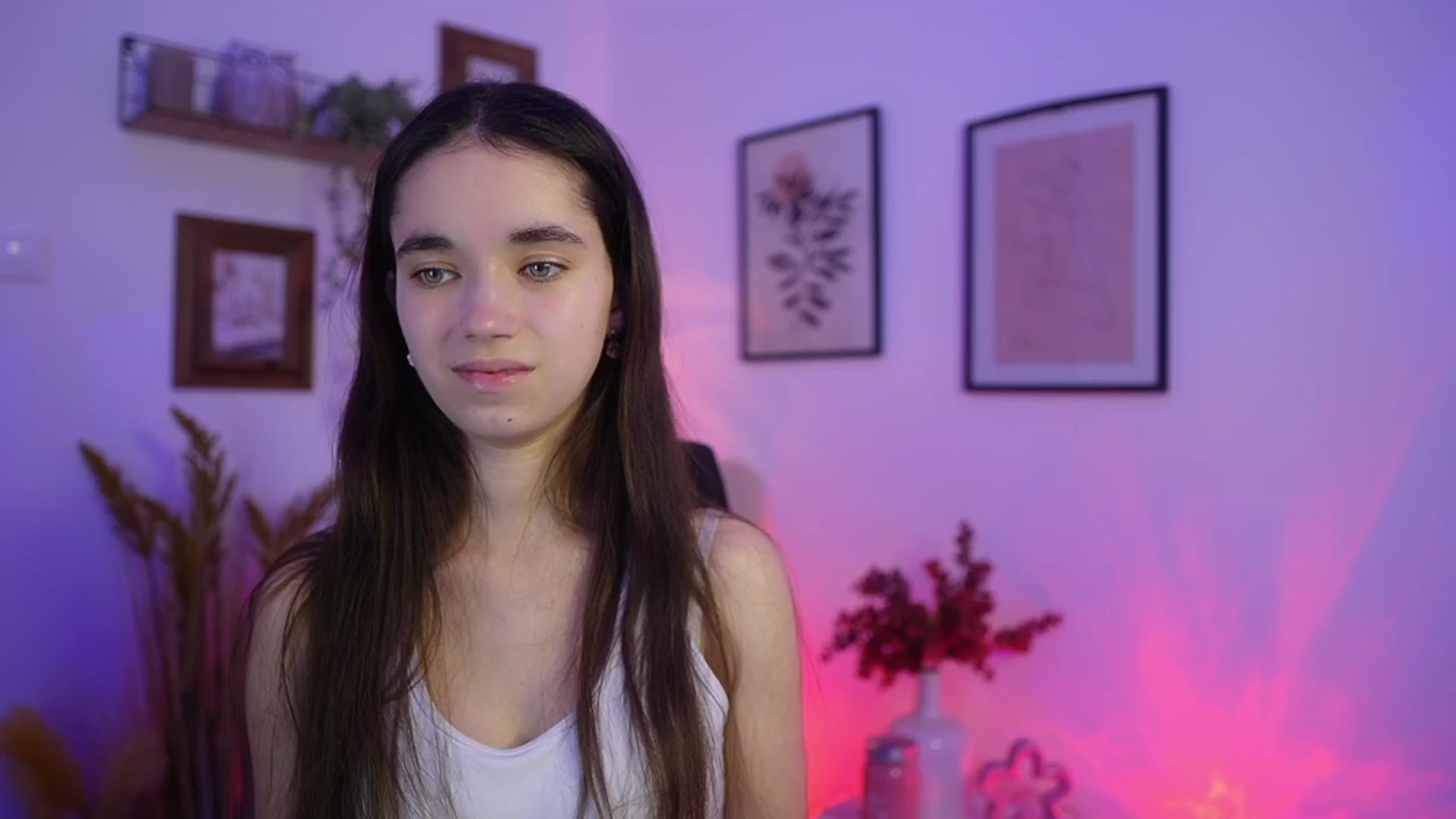 Gallery image thumbnail from Gia_Paige18's myfreecams stream on, 11/30/2025, 20:49 image 13 of 20
